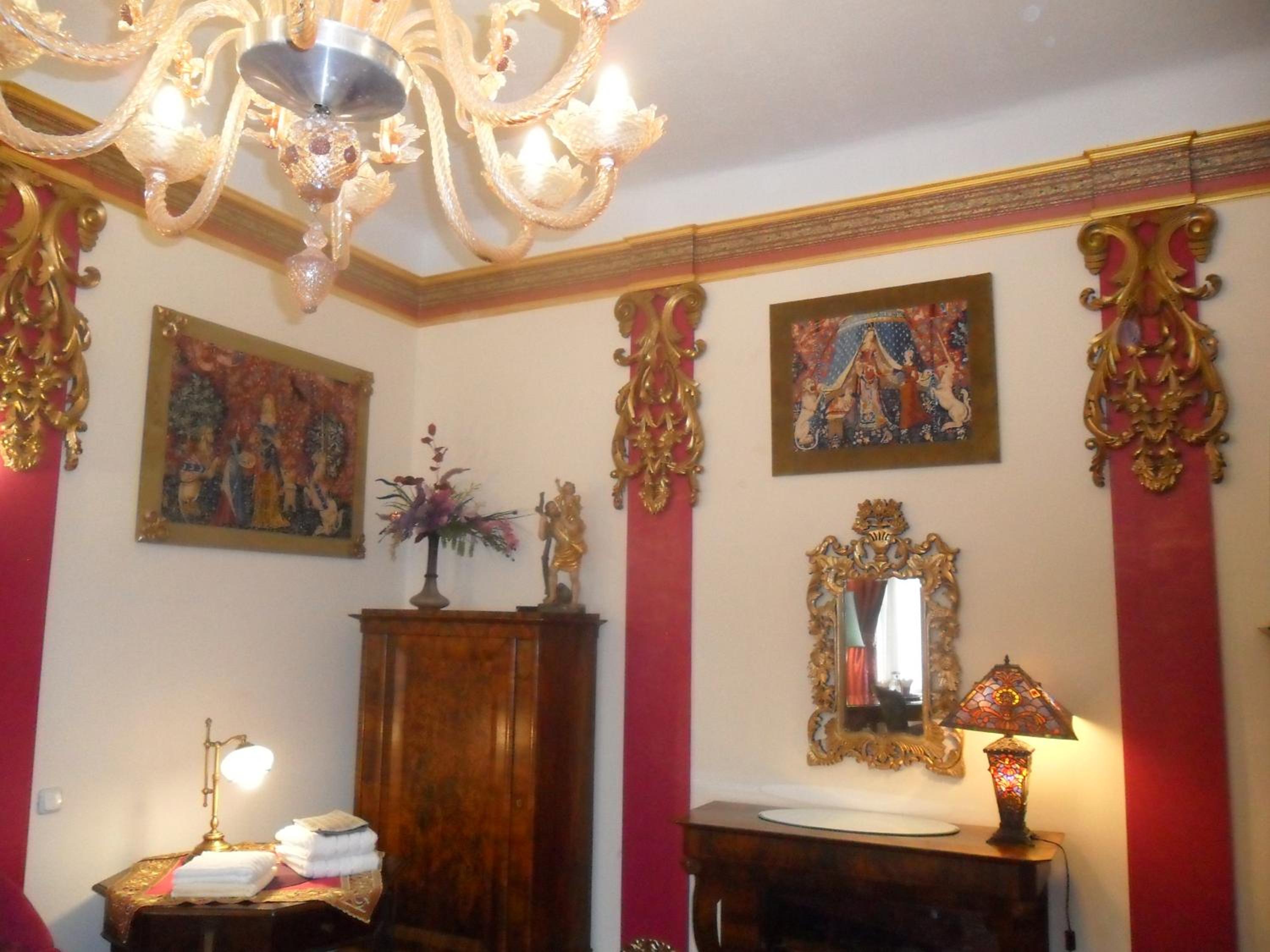 Luxury near Castle