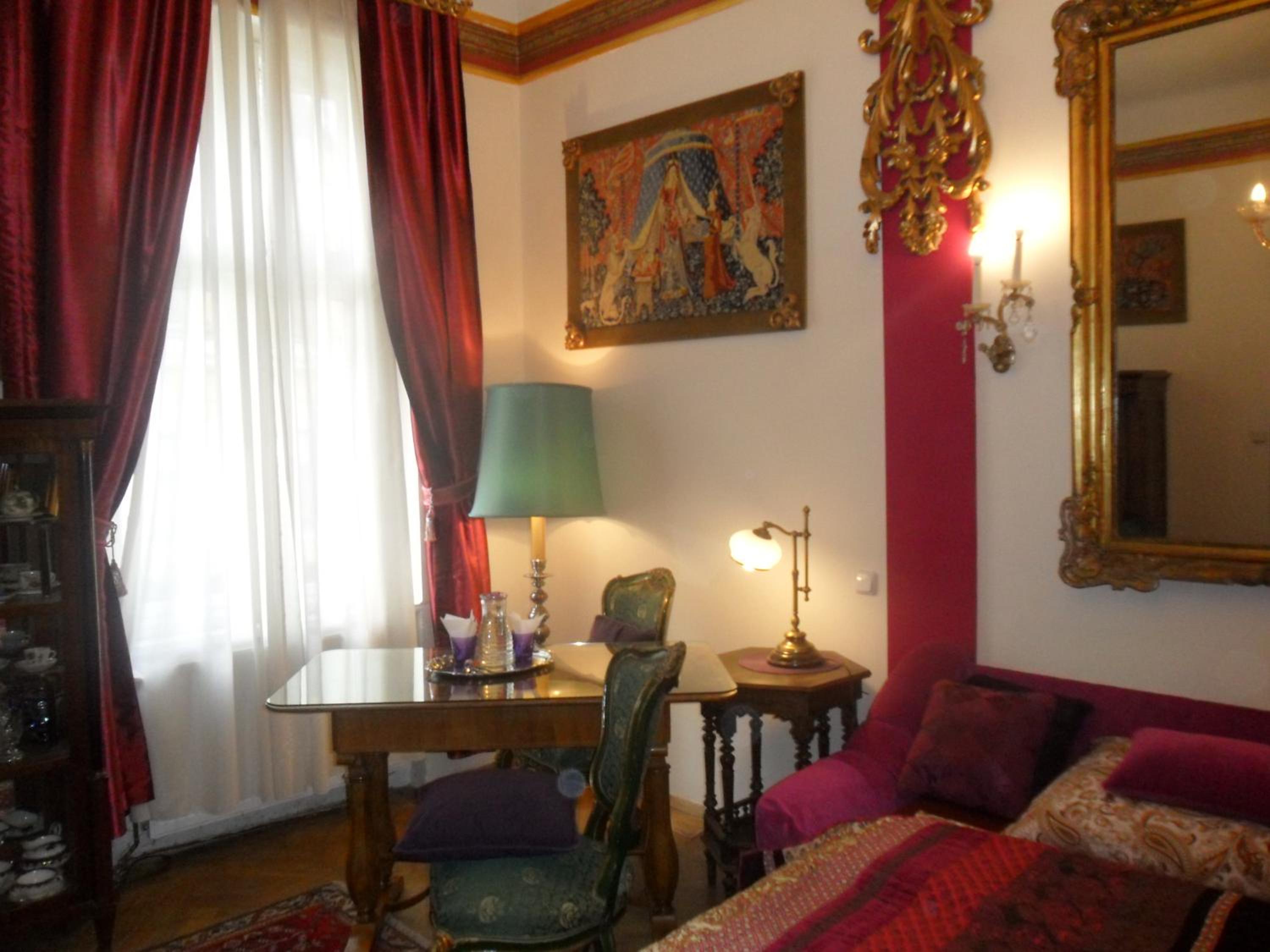 Luxury near Castle