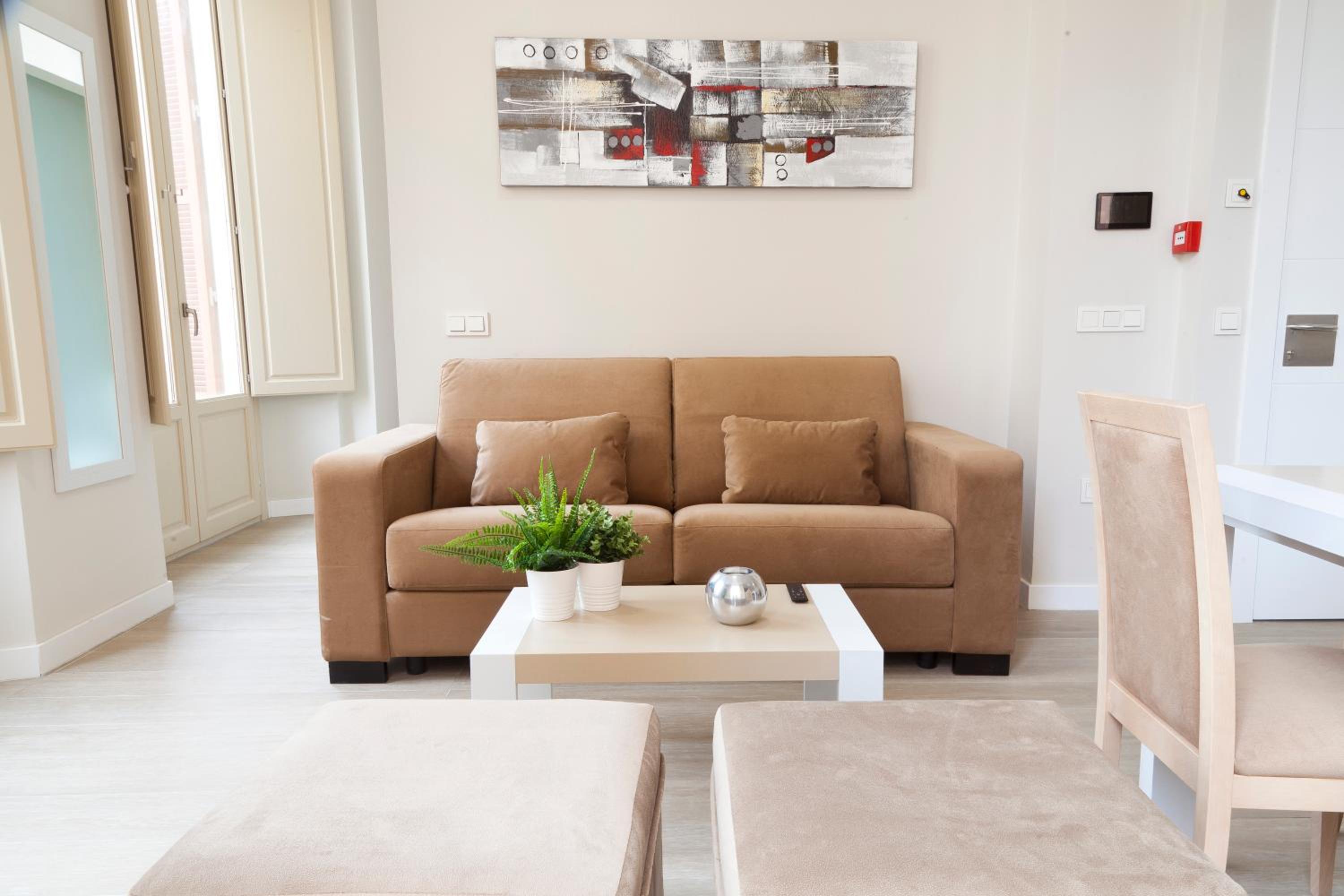 Apartamentos Pinar Málaga Centro - Carretería