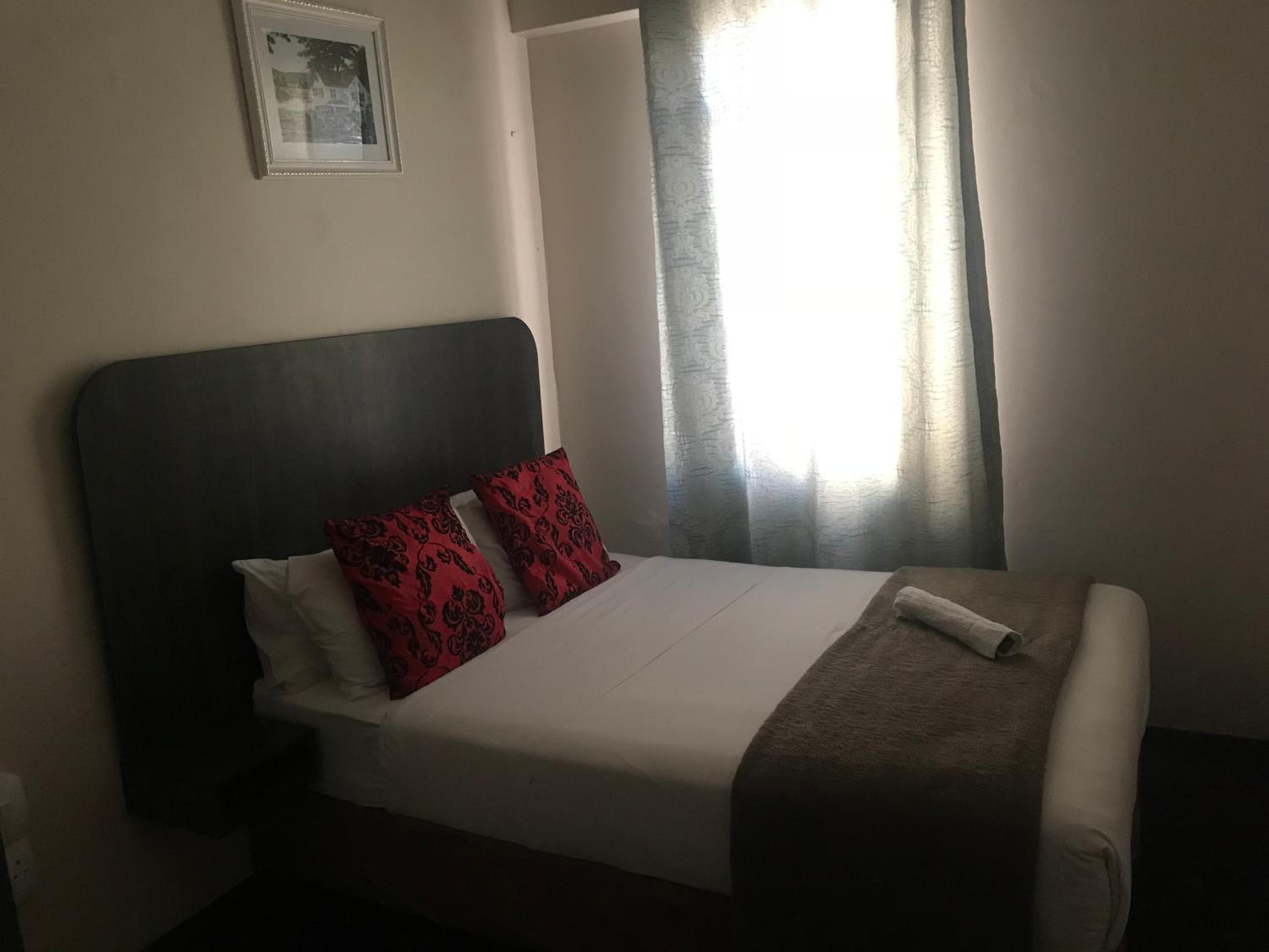 Johannesburg Vacations - Businessburg Hotel - Property Image 8