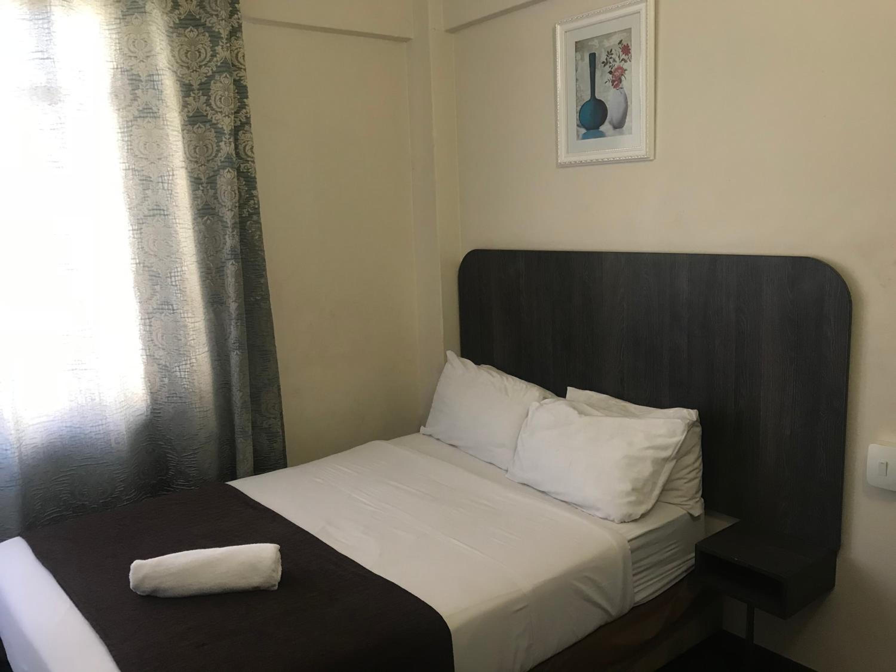 Johannesburg Vacations - Businessburg Hotel - Property Image 10