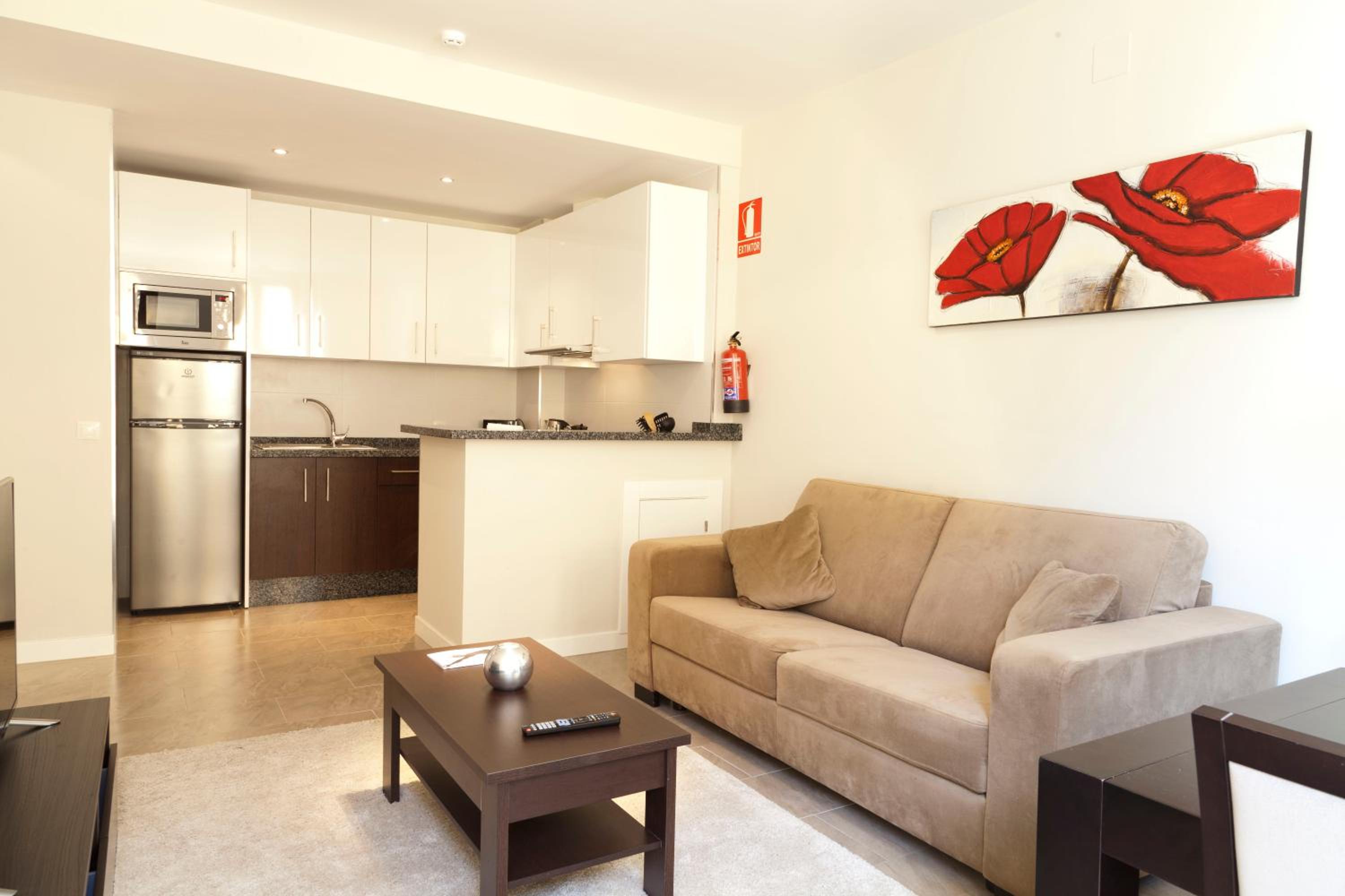Apartamentos Pinar Málaga Centro - Carretería
