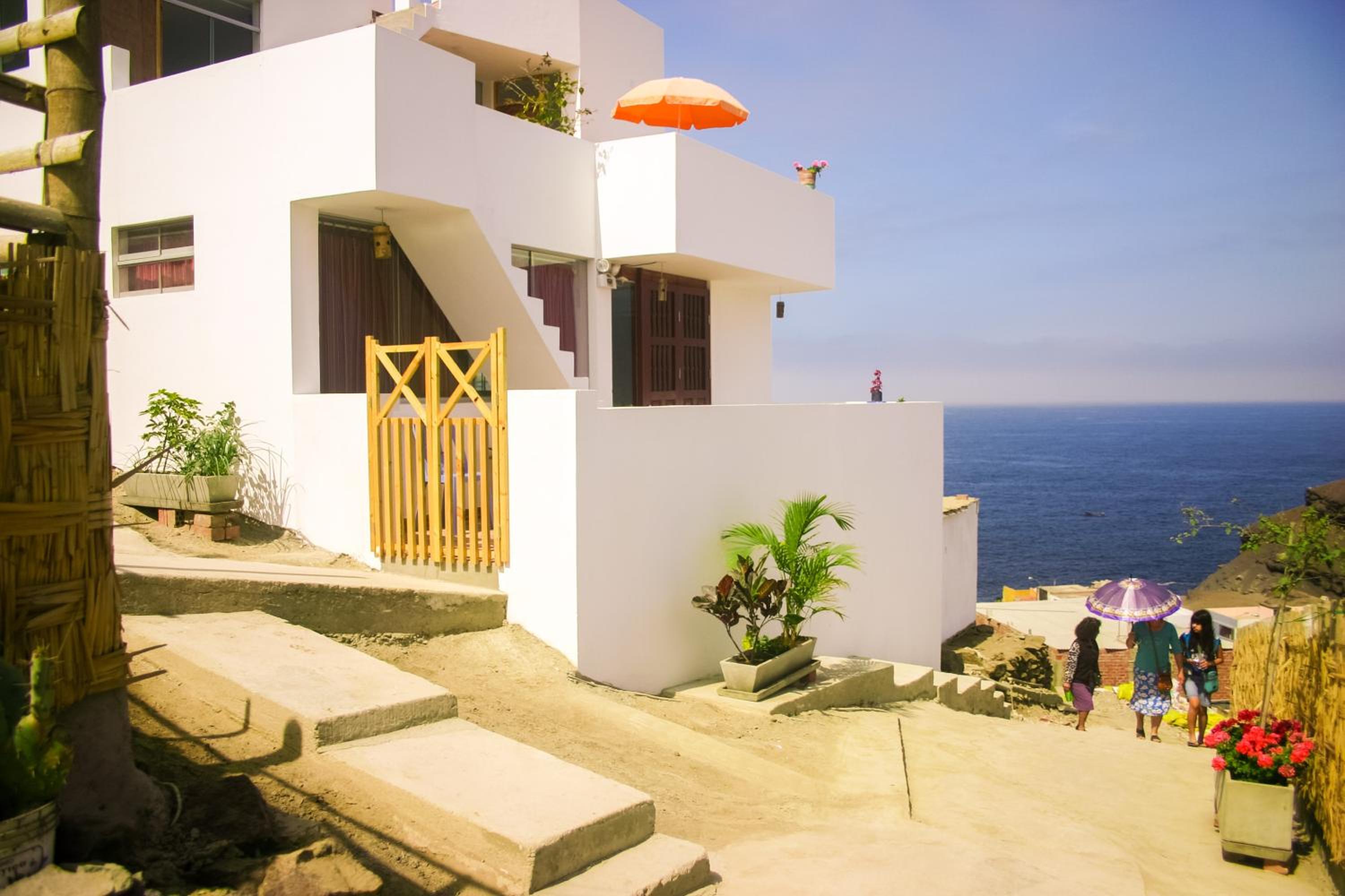Cruz del Sur view 2