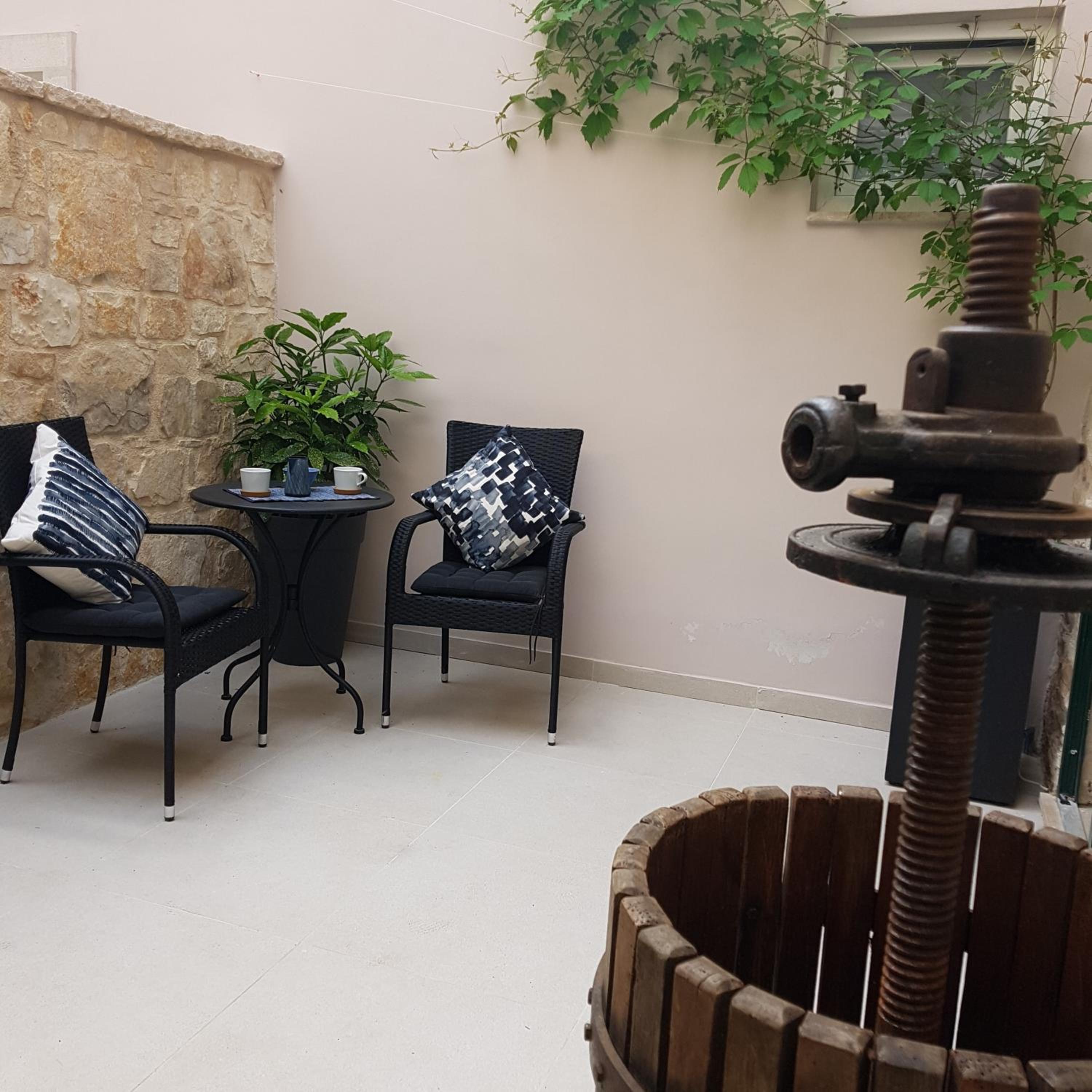 Studio Bluestone photo 5
