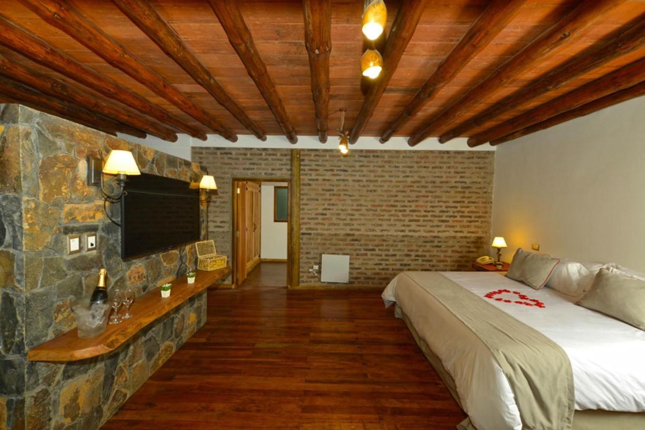 La Aldea De La Selva Lodge