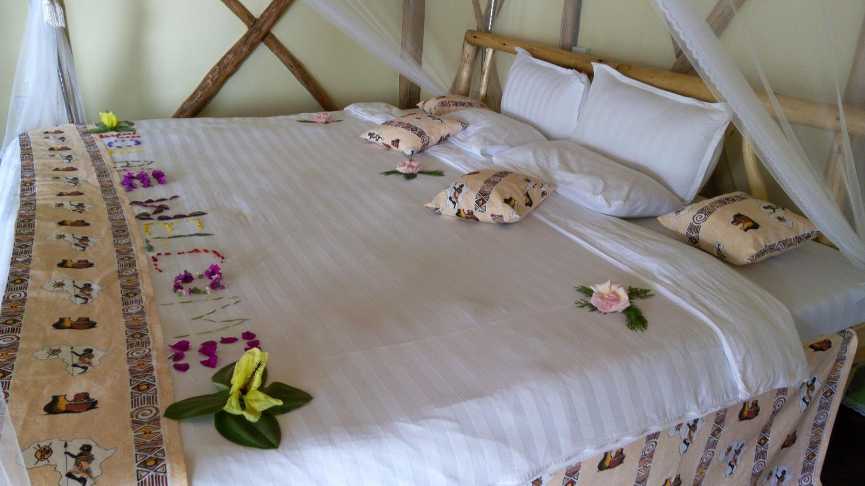 Lake Bunyonyi Rock Resort