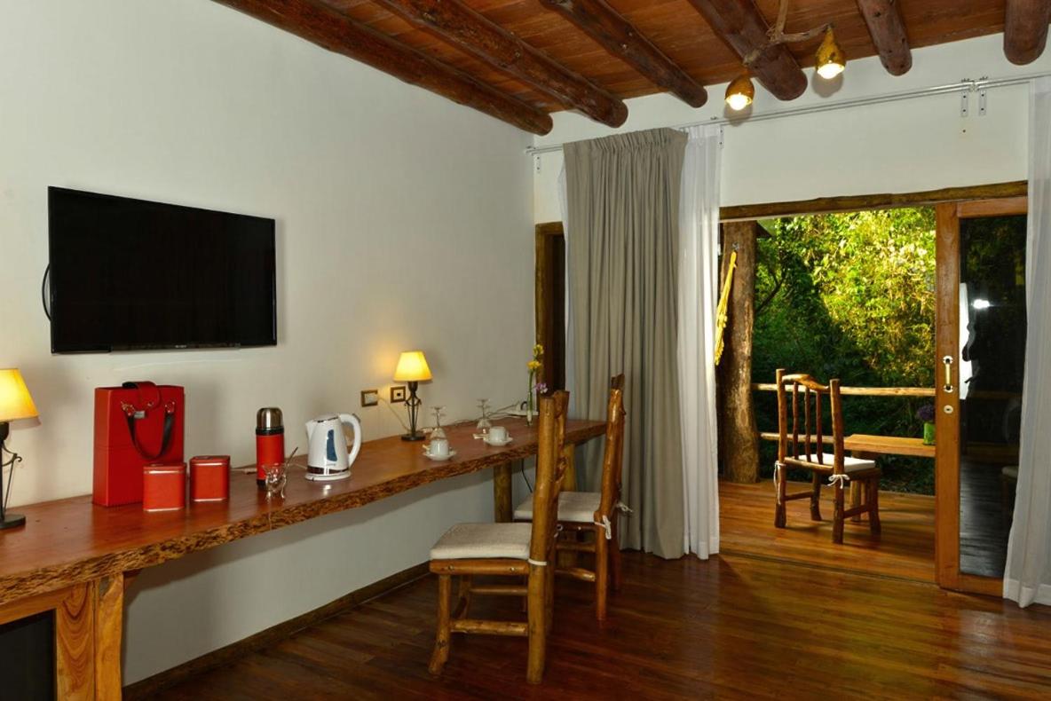 La Aldea De La Selva Lodge