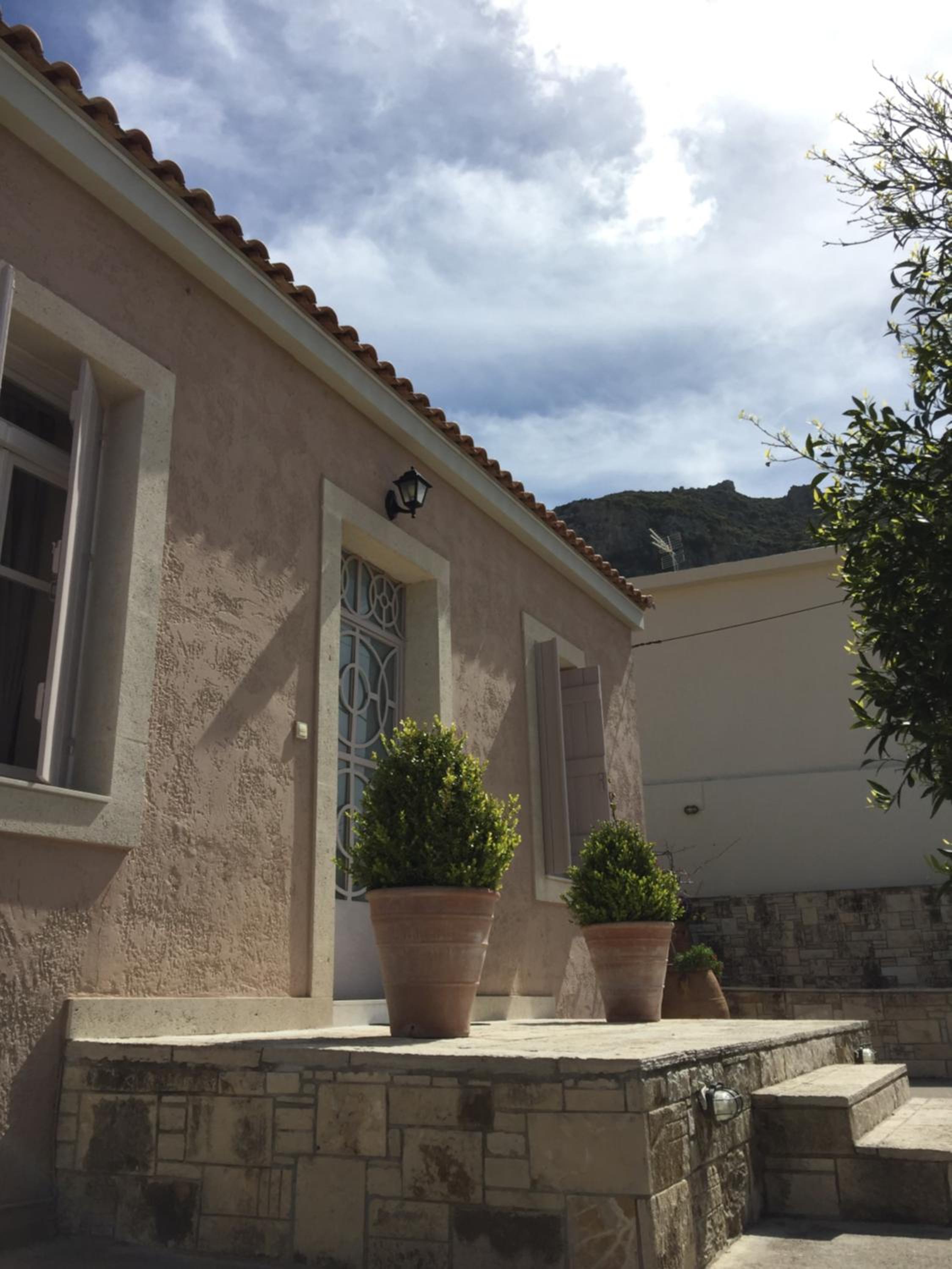 Rena's House view 4