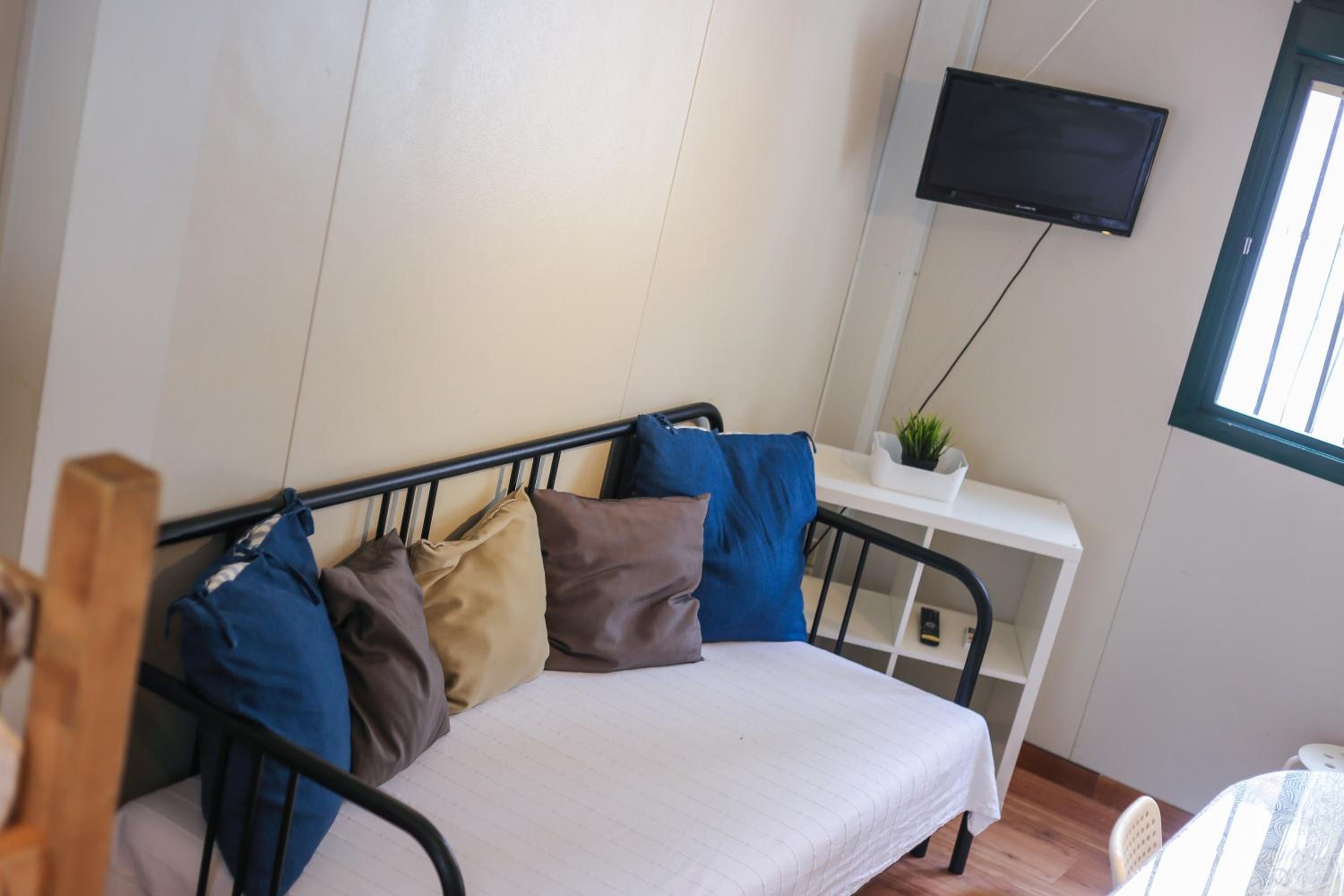 CENTRO DE OCIO ALÚA Bungalows Camping Rafting Benamejí
