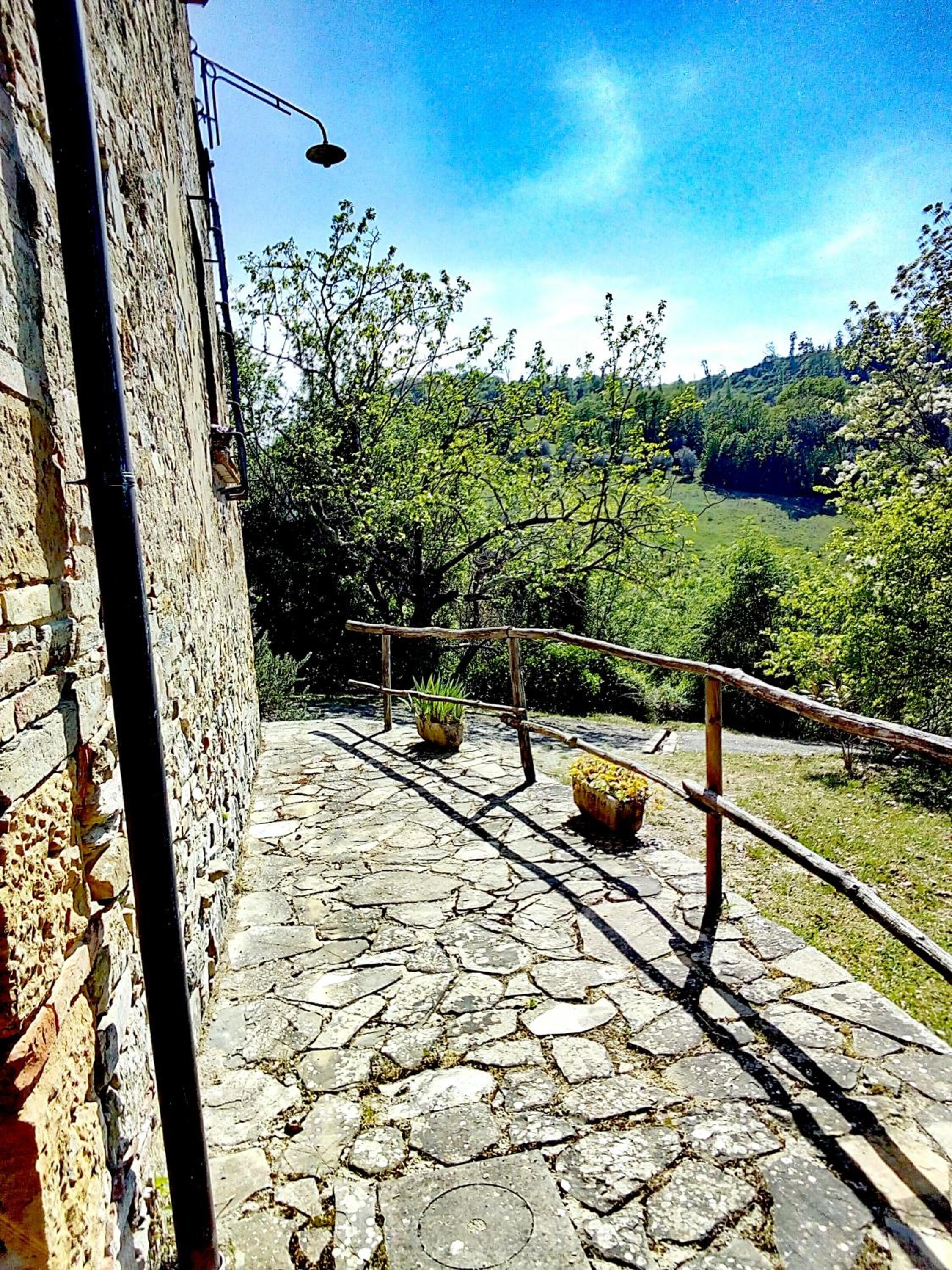 Casa nel bosco il Grottone