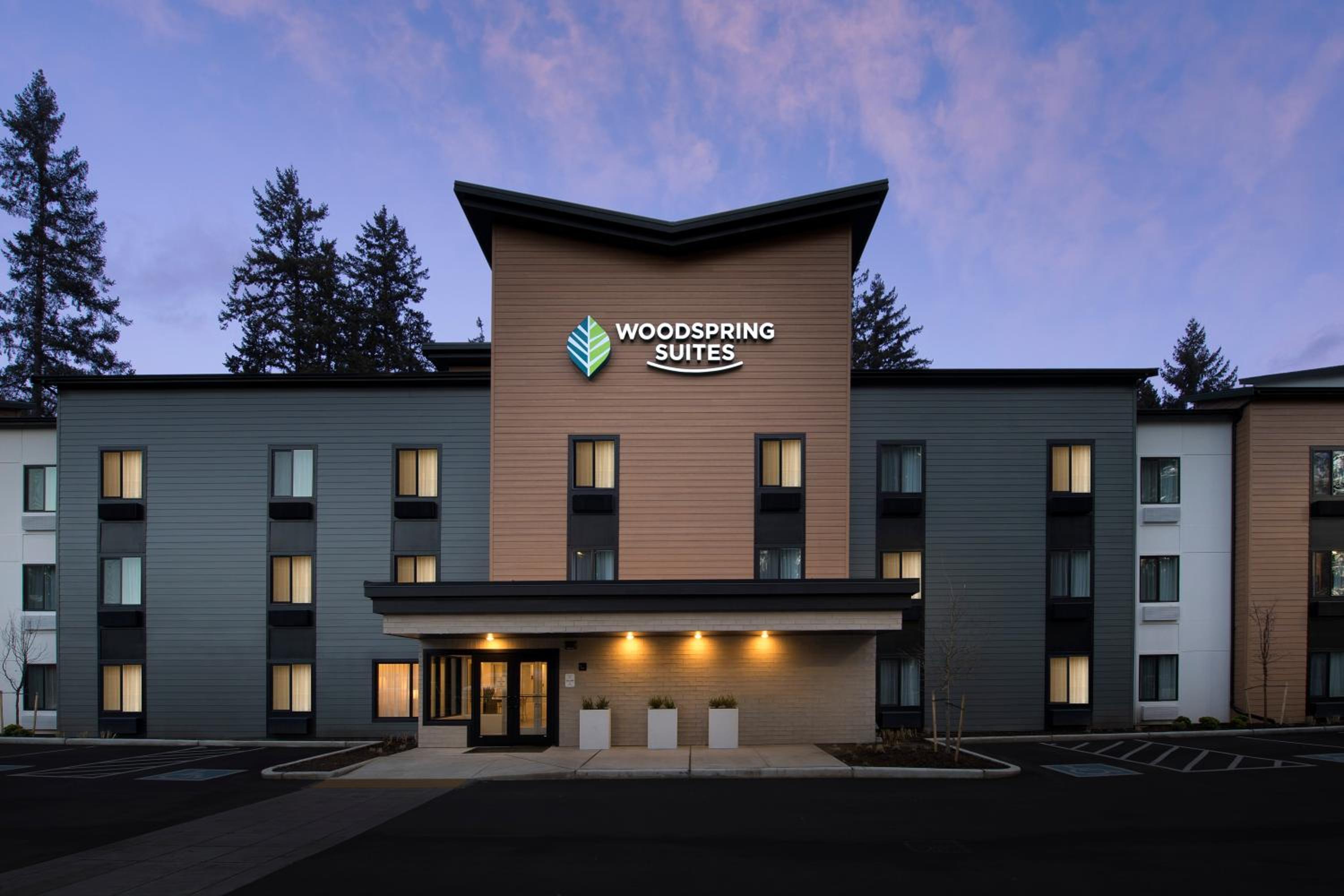 Hotel WoodSpring Suites Seattle Redmond - Image 1
