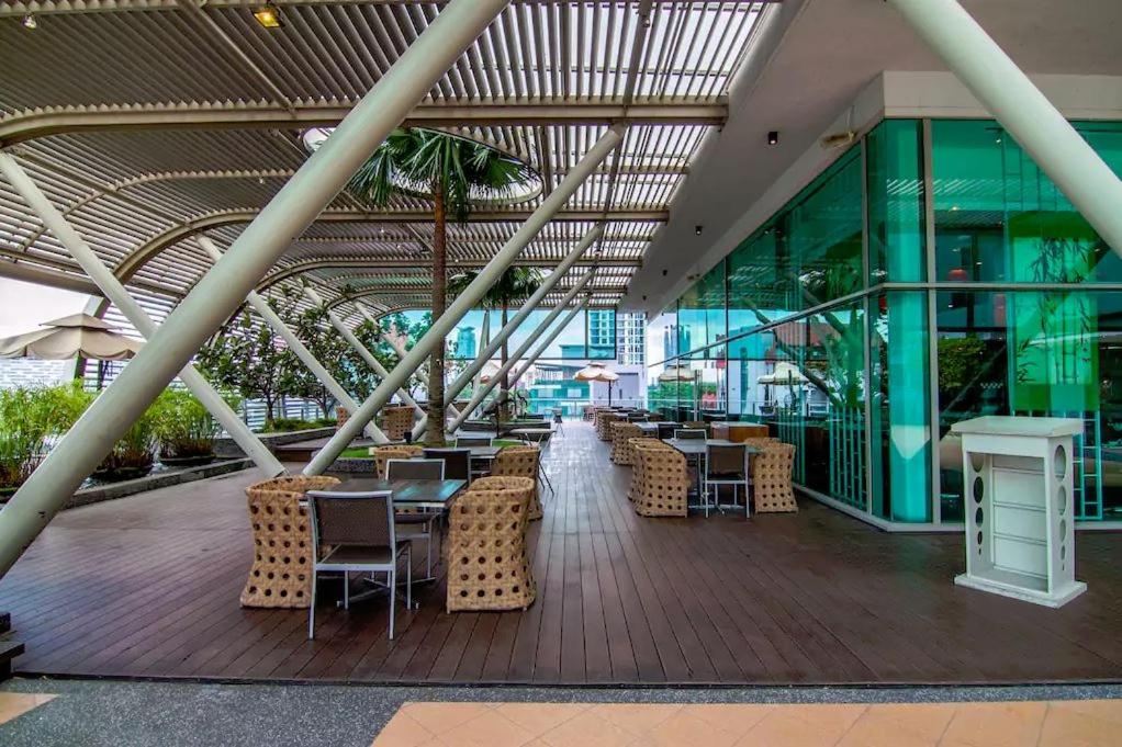 Urban Suites @ Swiss Garden Residence