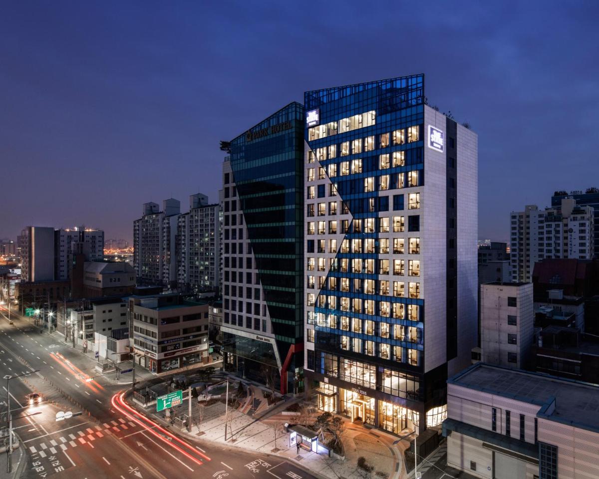 hotel building
