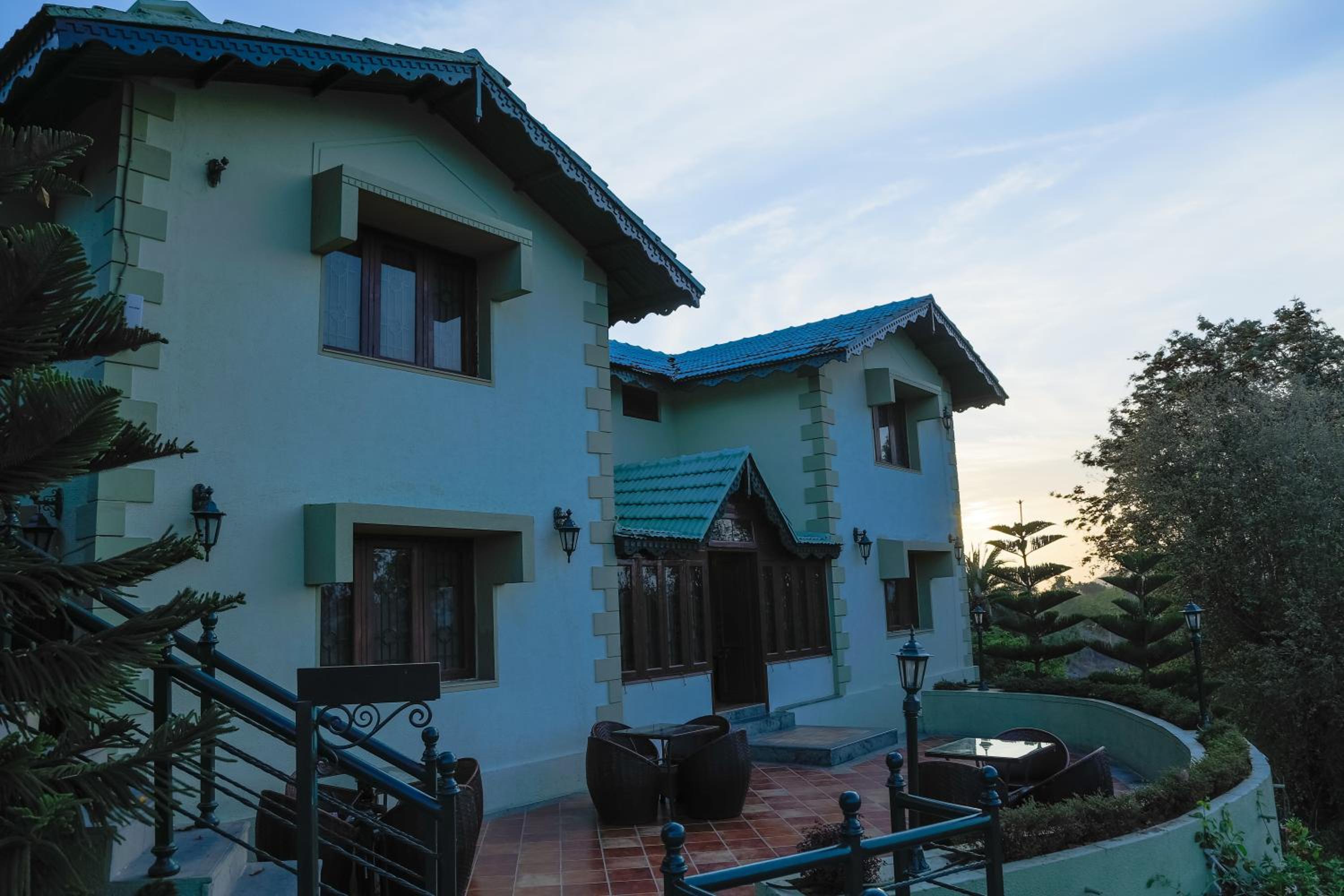 The Colonial Manek Manor By SAH