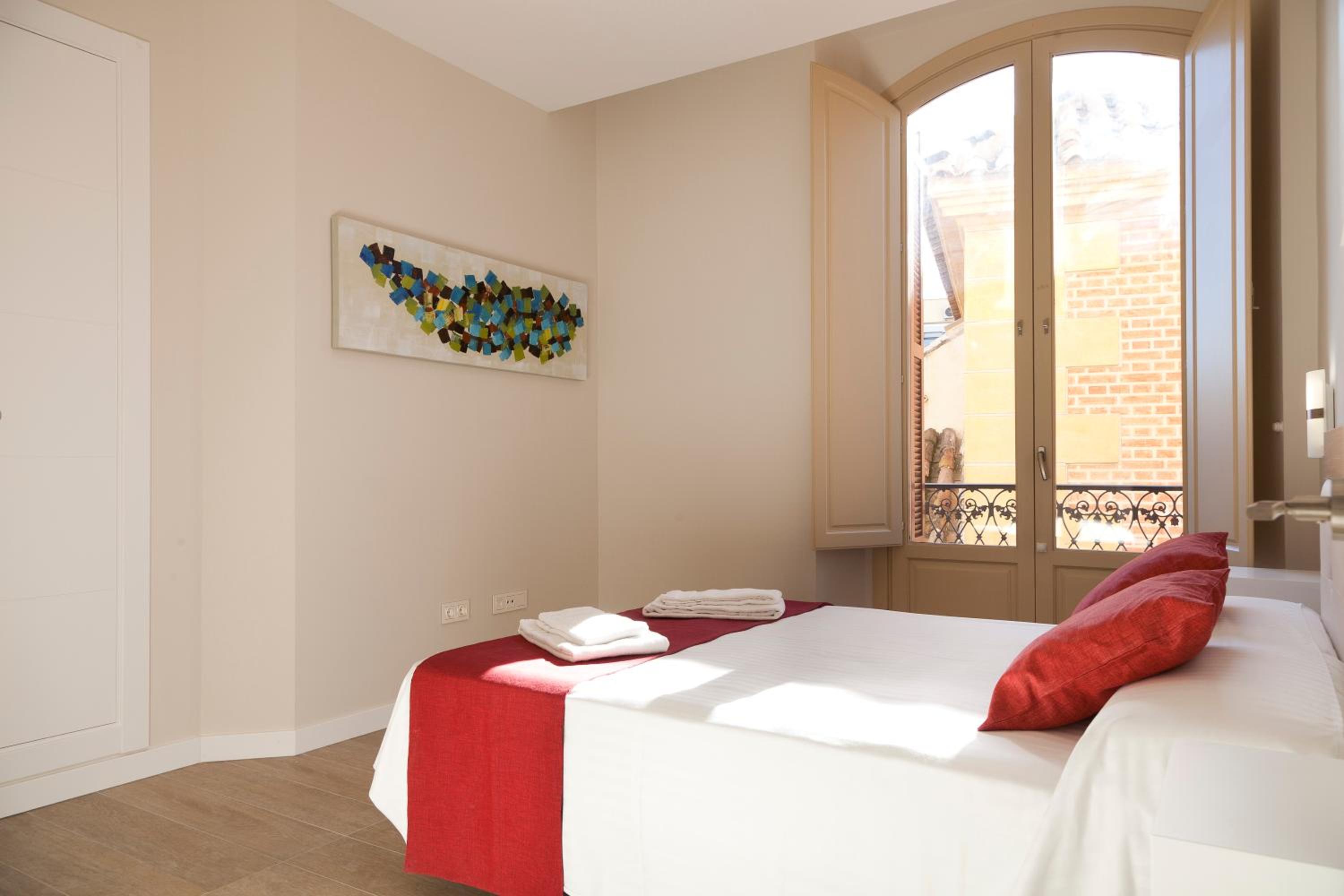 Apartamentos Pinar Málaga Centro - Carretería