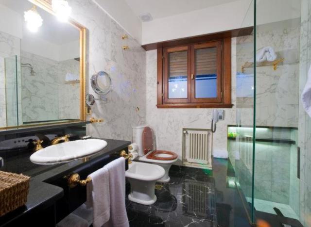 Los Nobles Hostal de Bosque