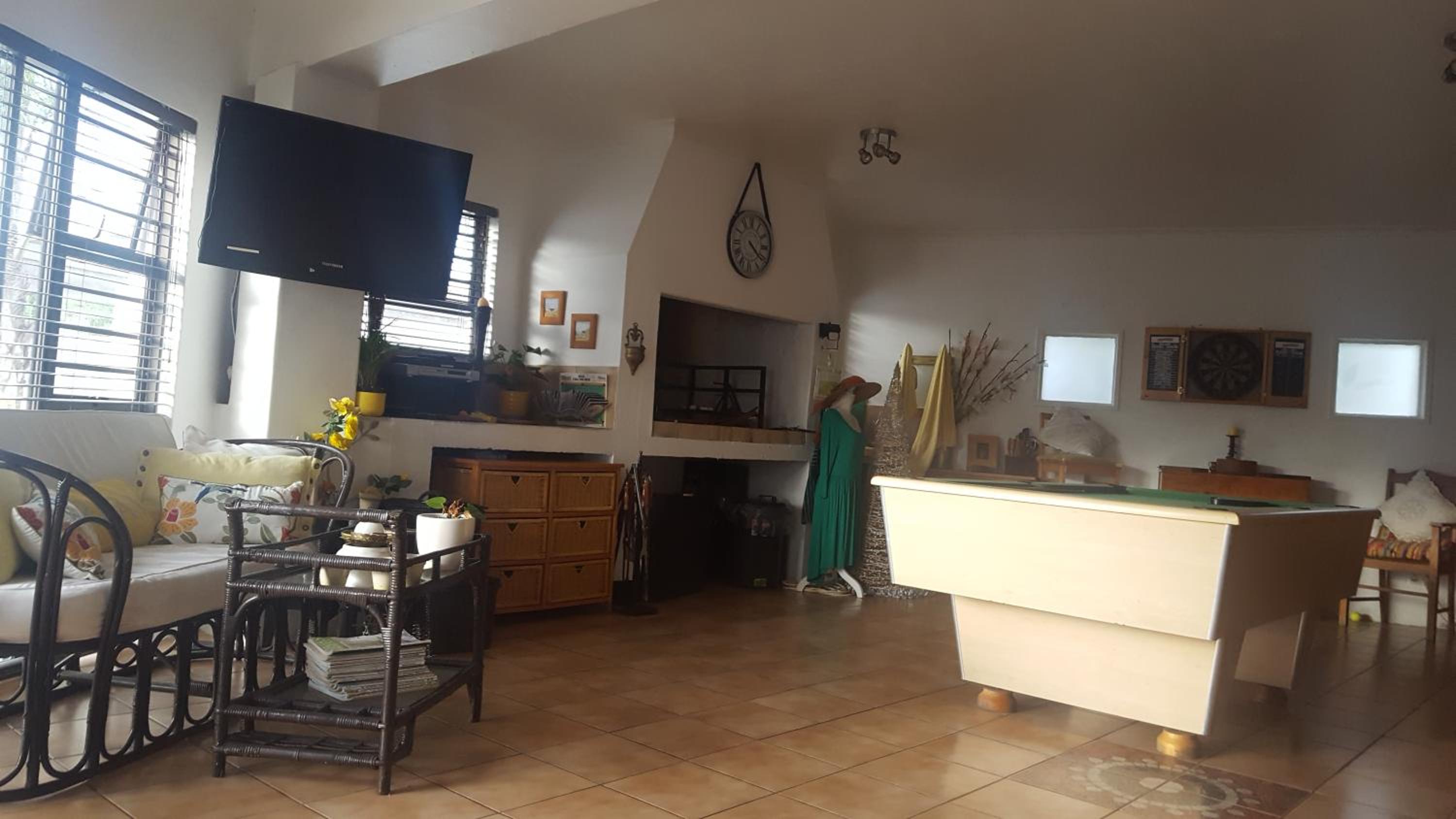 Photo 33