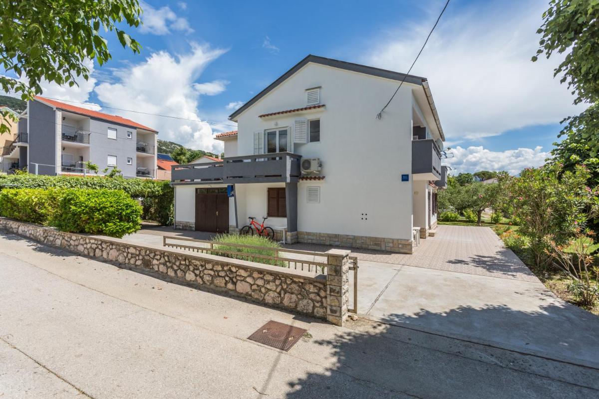 Apartments Bernardeta 2 view 4