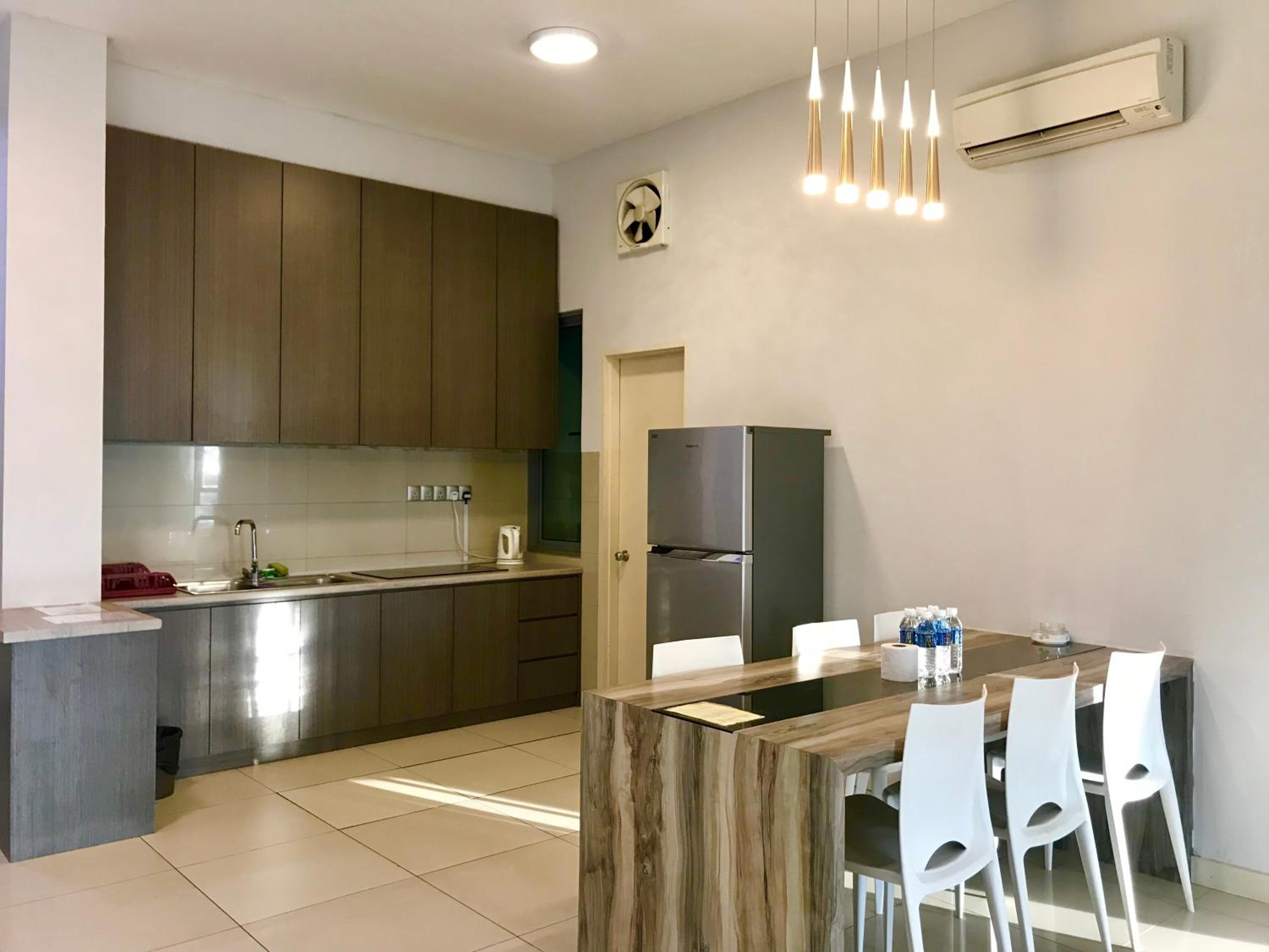 Sunset Seaview Vacation Condos @ IMAGO Shopping Mall, photo 58