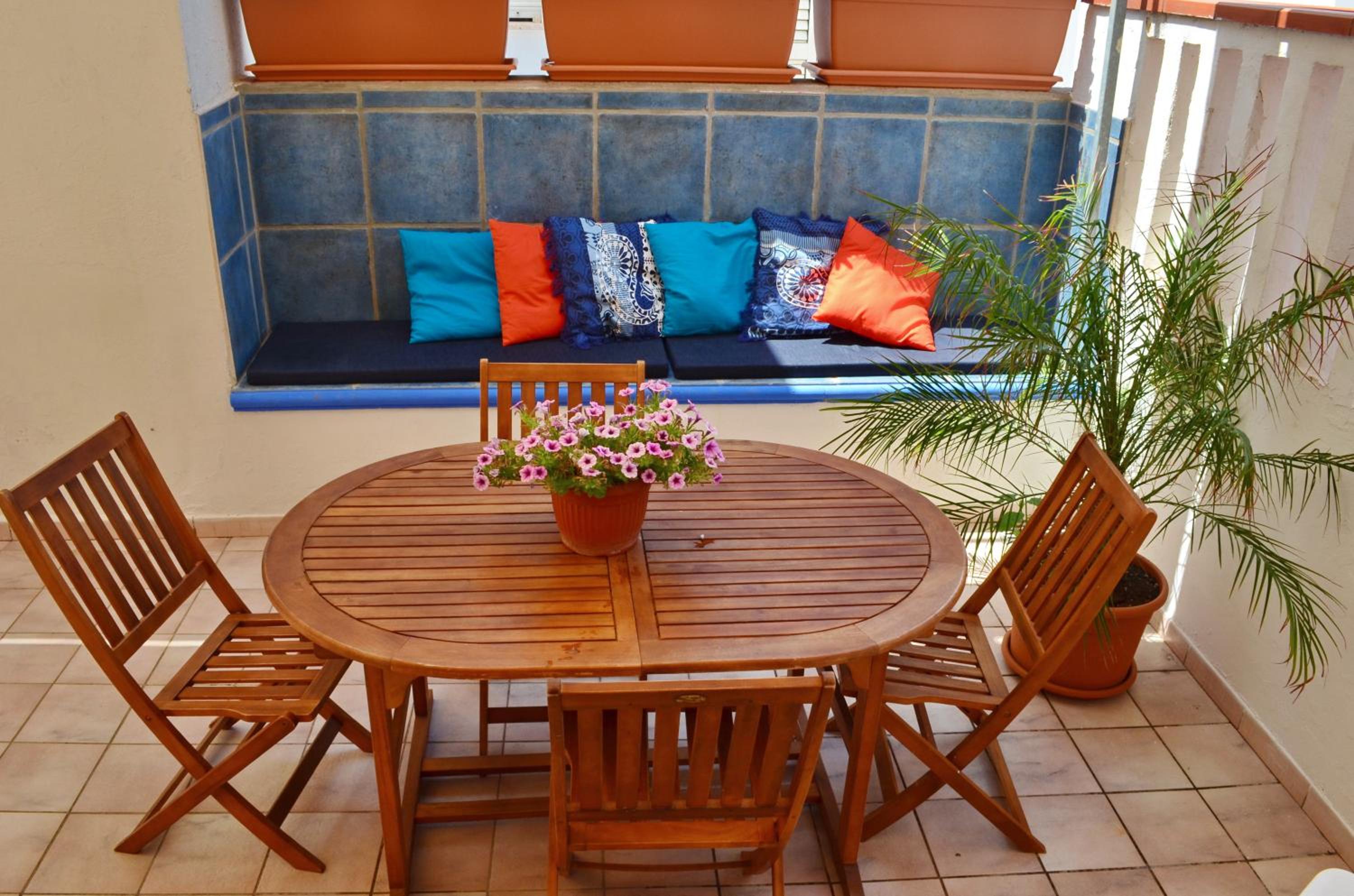 Casa Baia Rosa view 5