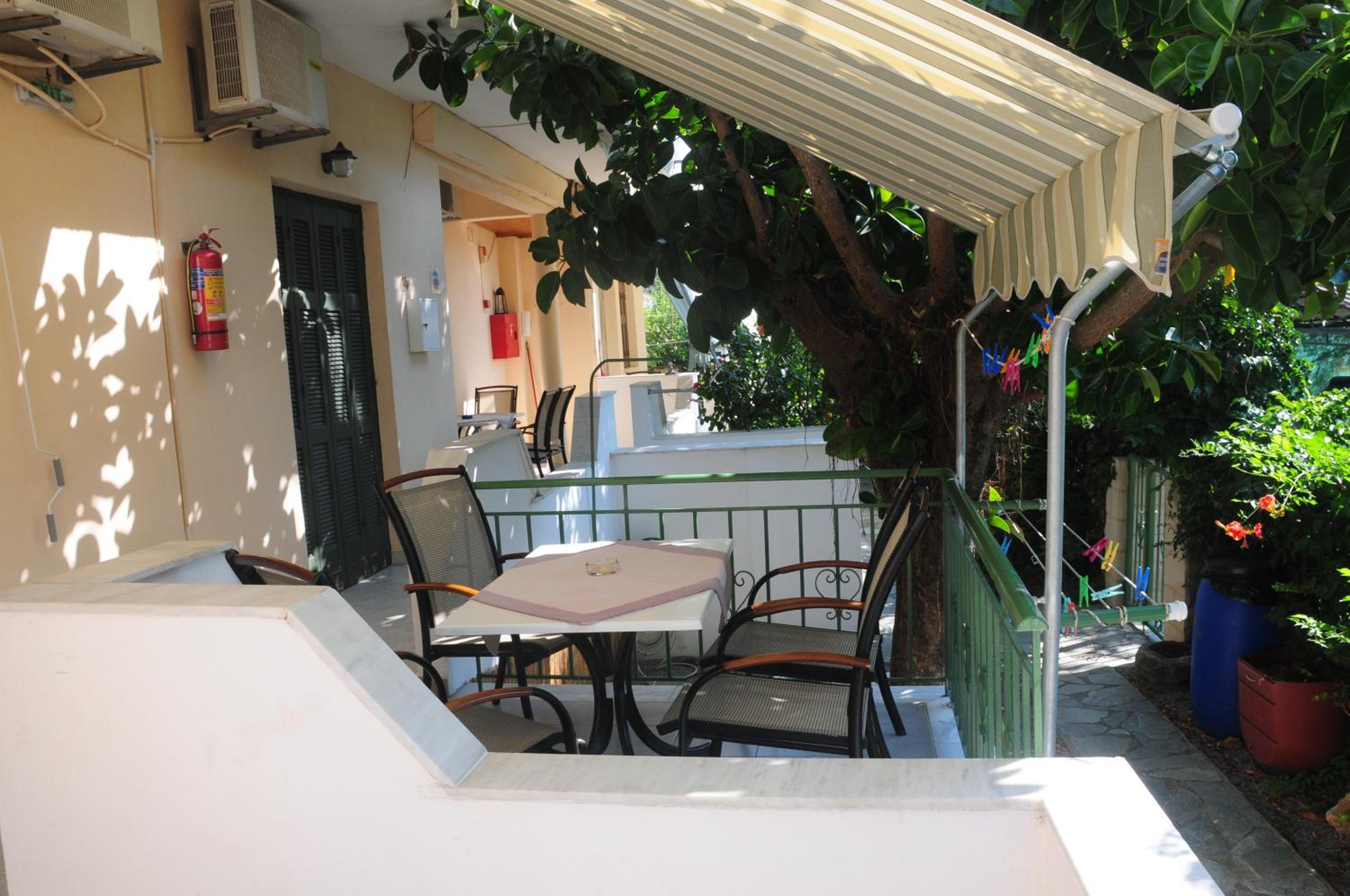 George Apartments Stoupa