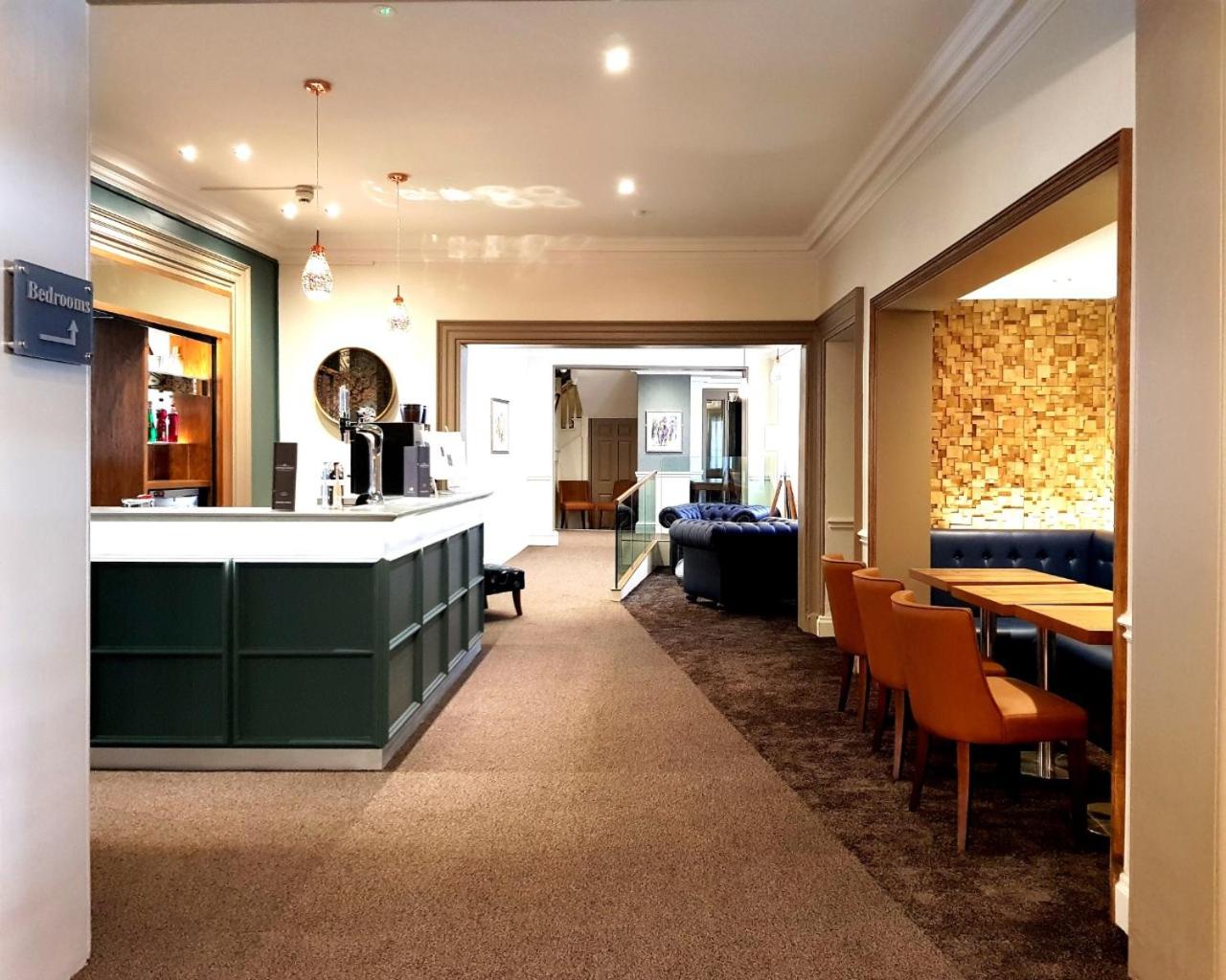 Newbury Vacations - The Chequers Hotel - Property Image 11