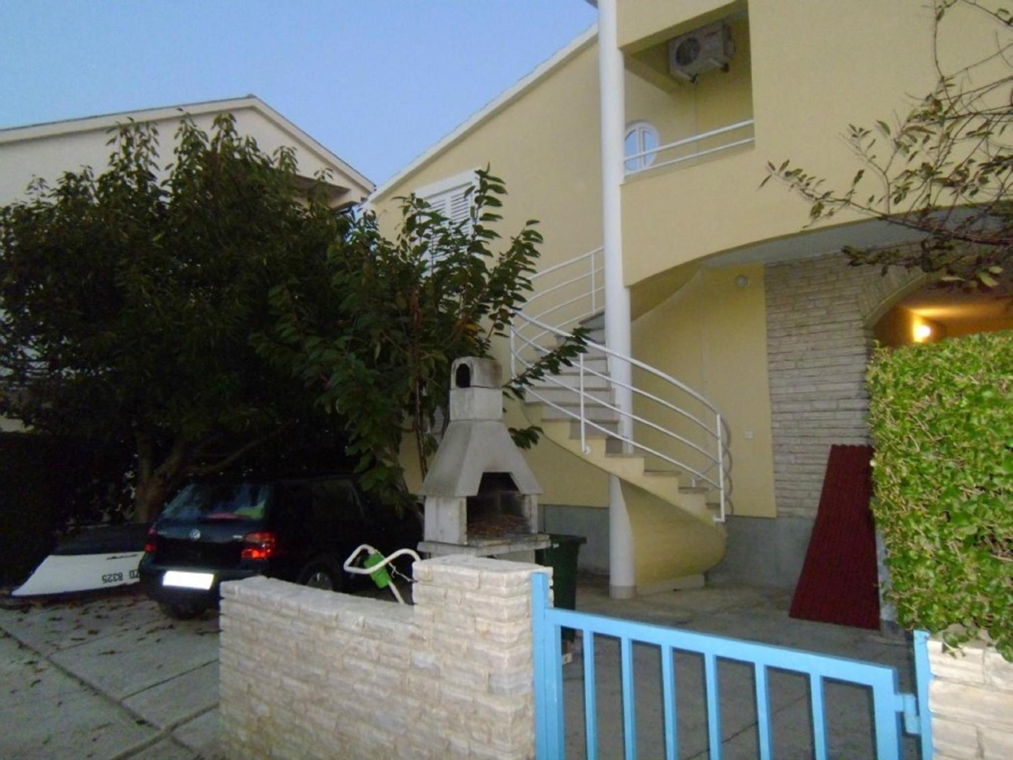 Photo 52