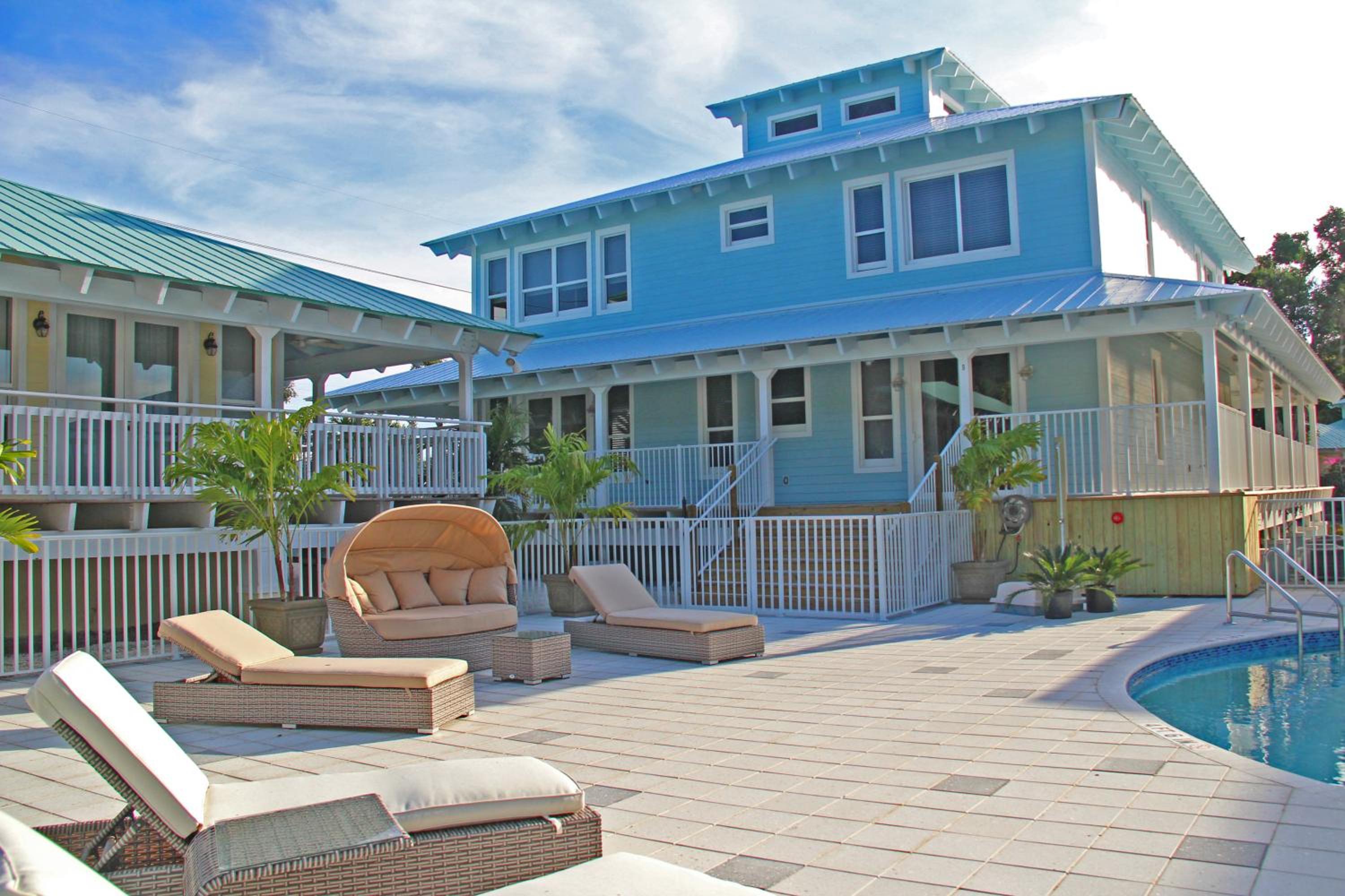 Dolphin Point Villas