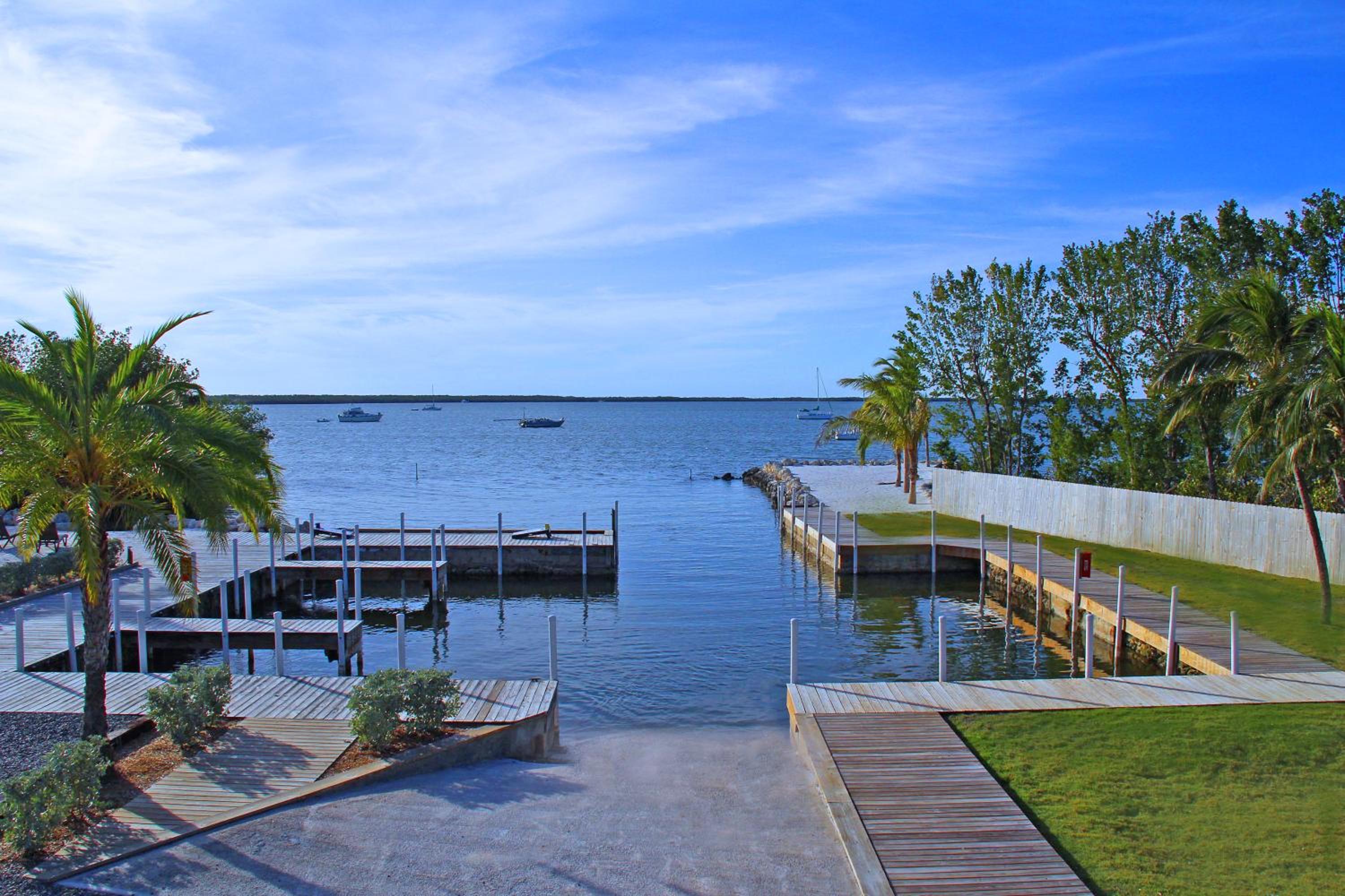 Dolphin Point Villas