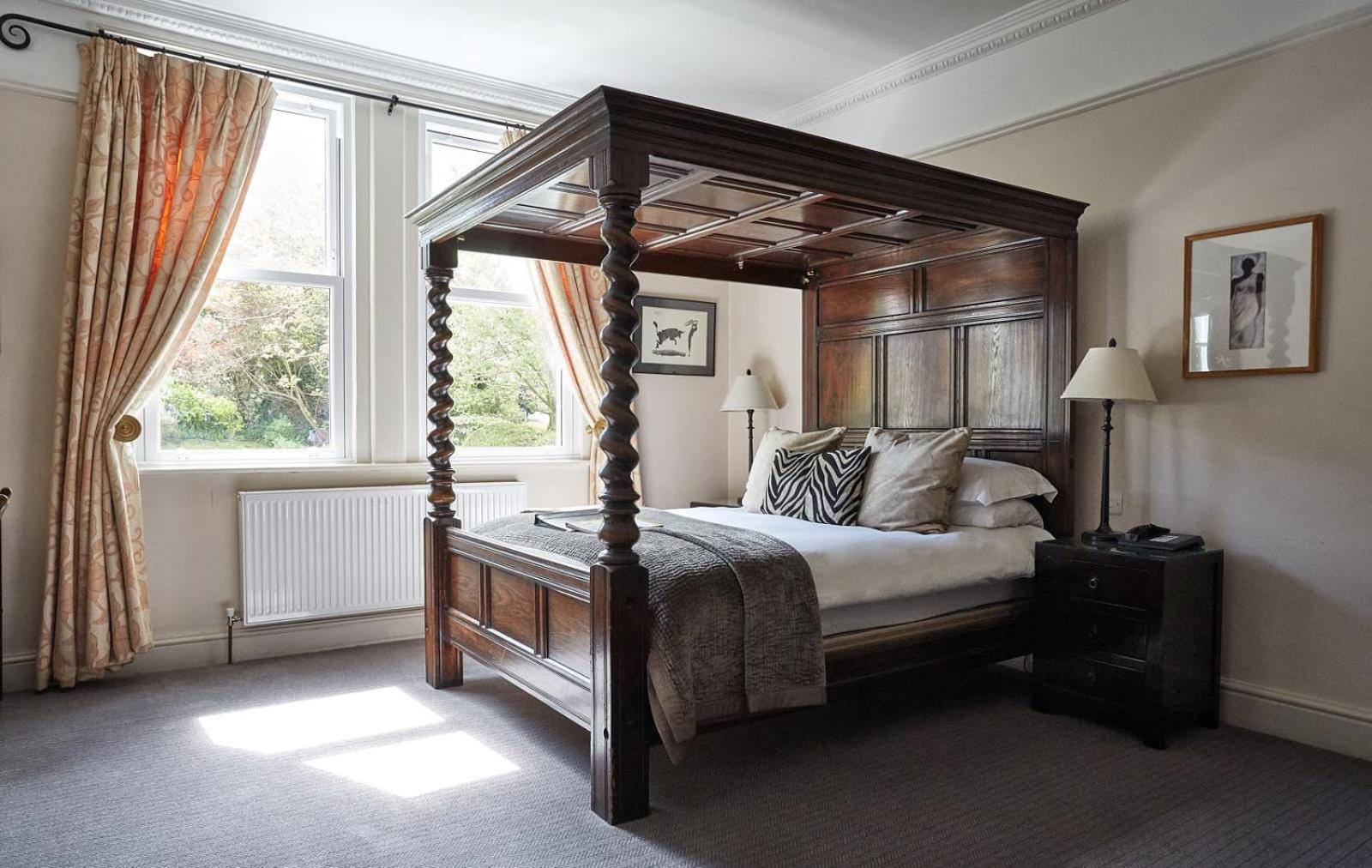 Dorian House Boutique B&B - Free Parking! view 5