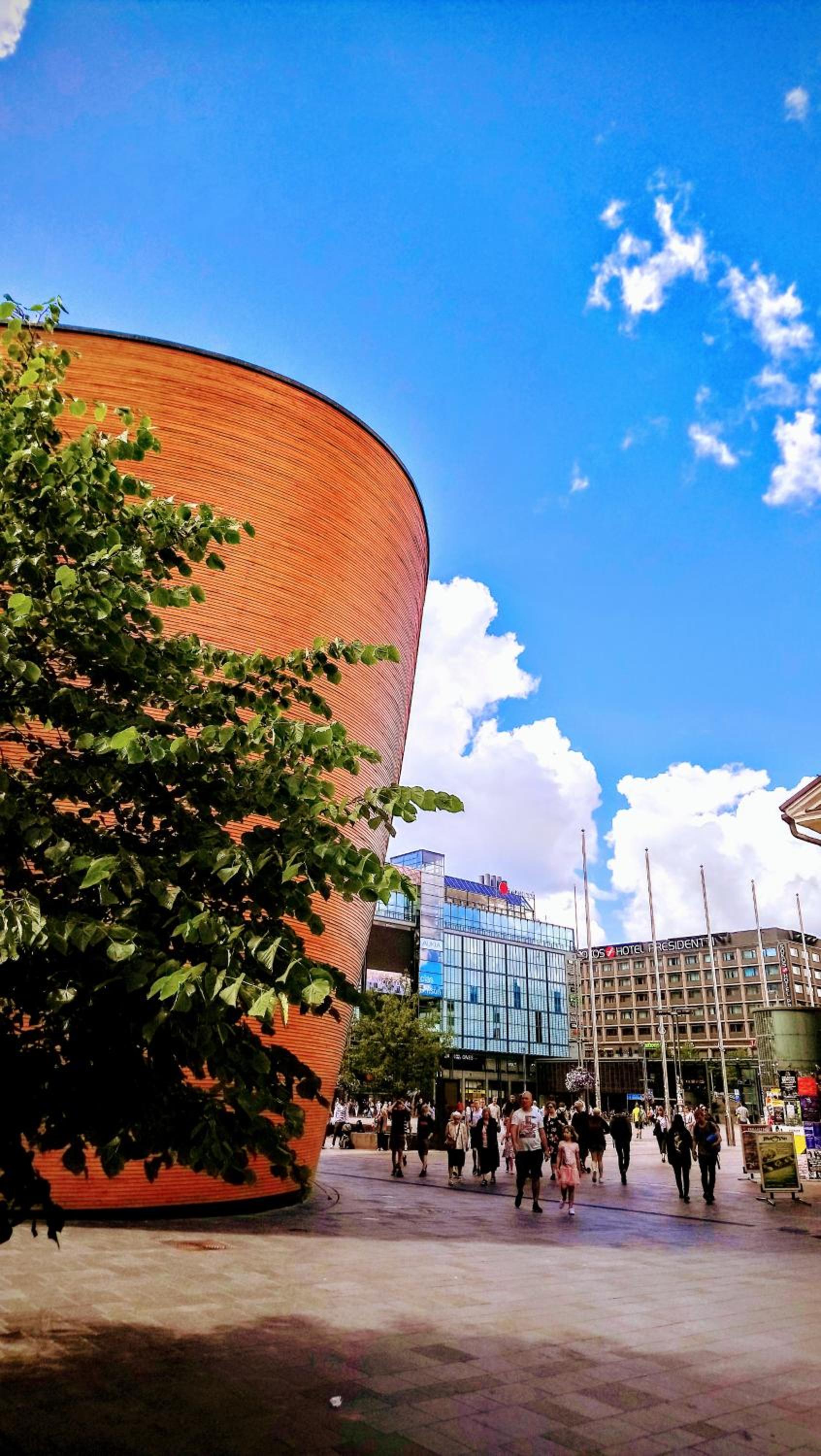 Hotel Superb Location + Silence + Sauna - Image 1