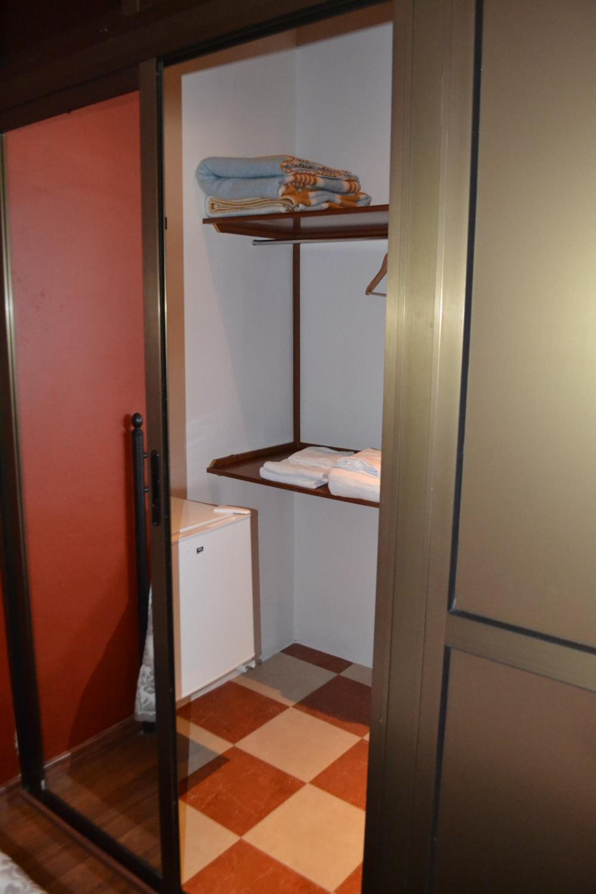 Hostal Pension La Ruta view 4
