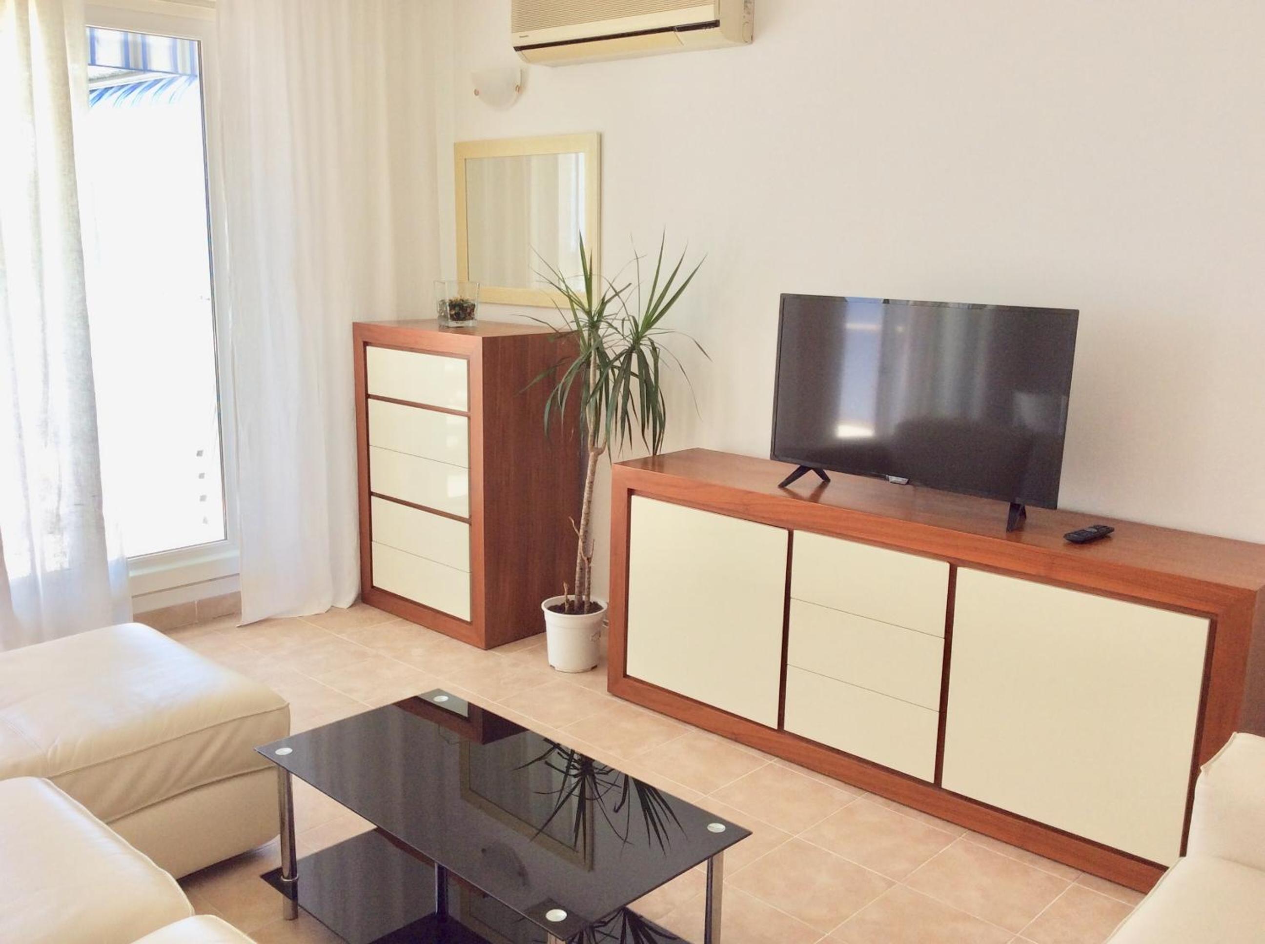 Lux View Beach Apt photo 3