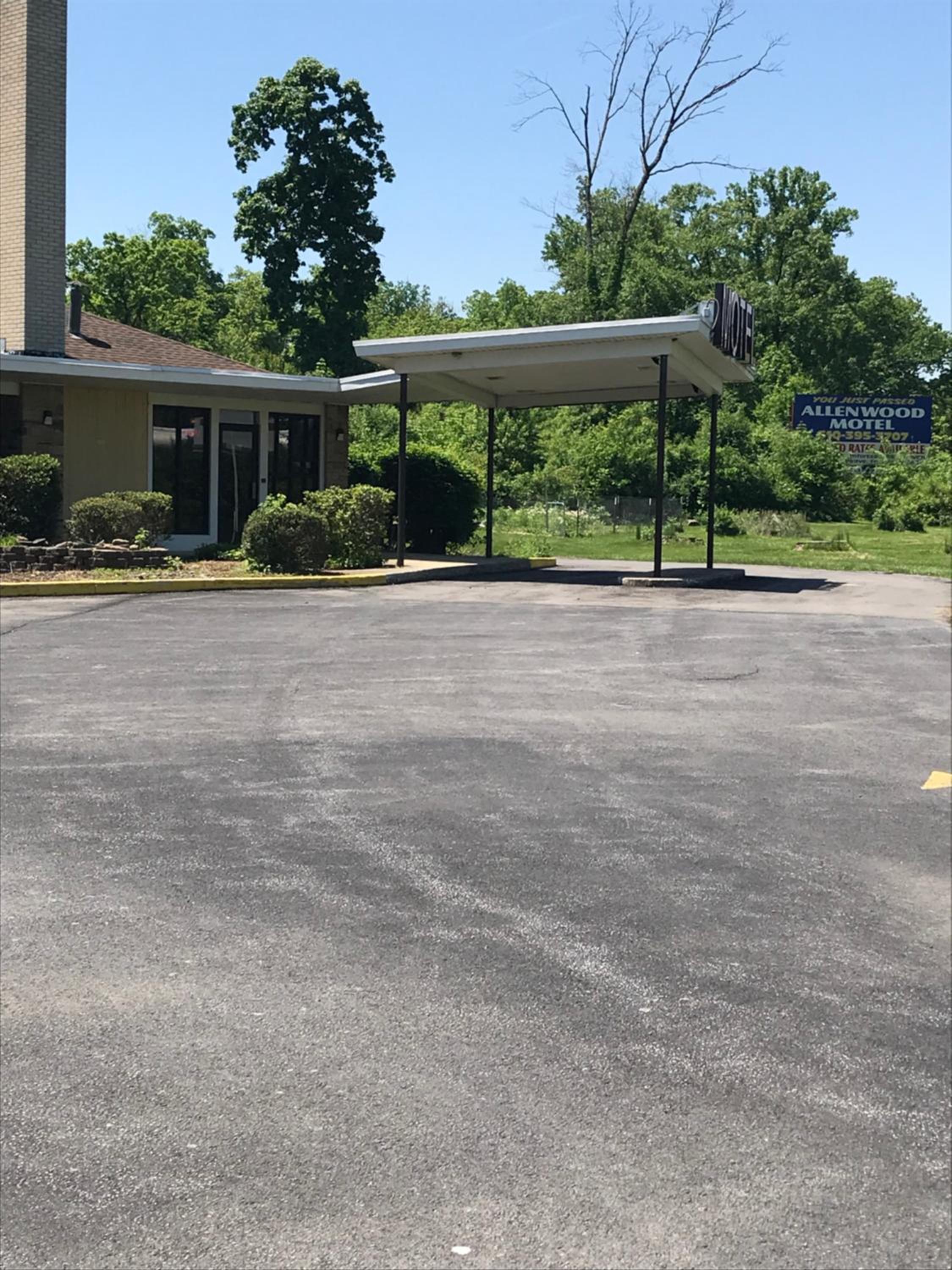 Allenwood Motel
