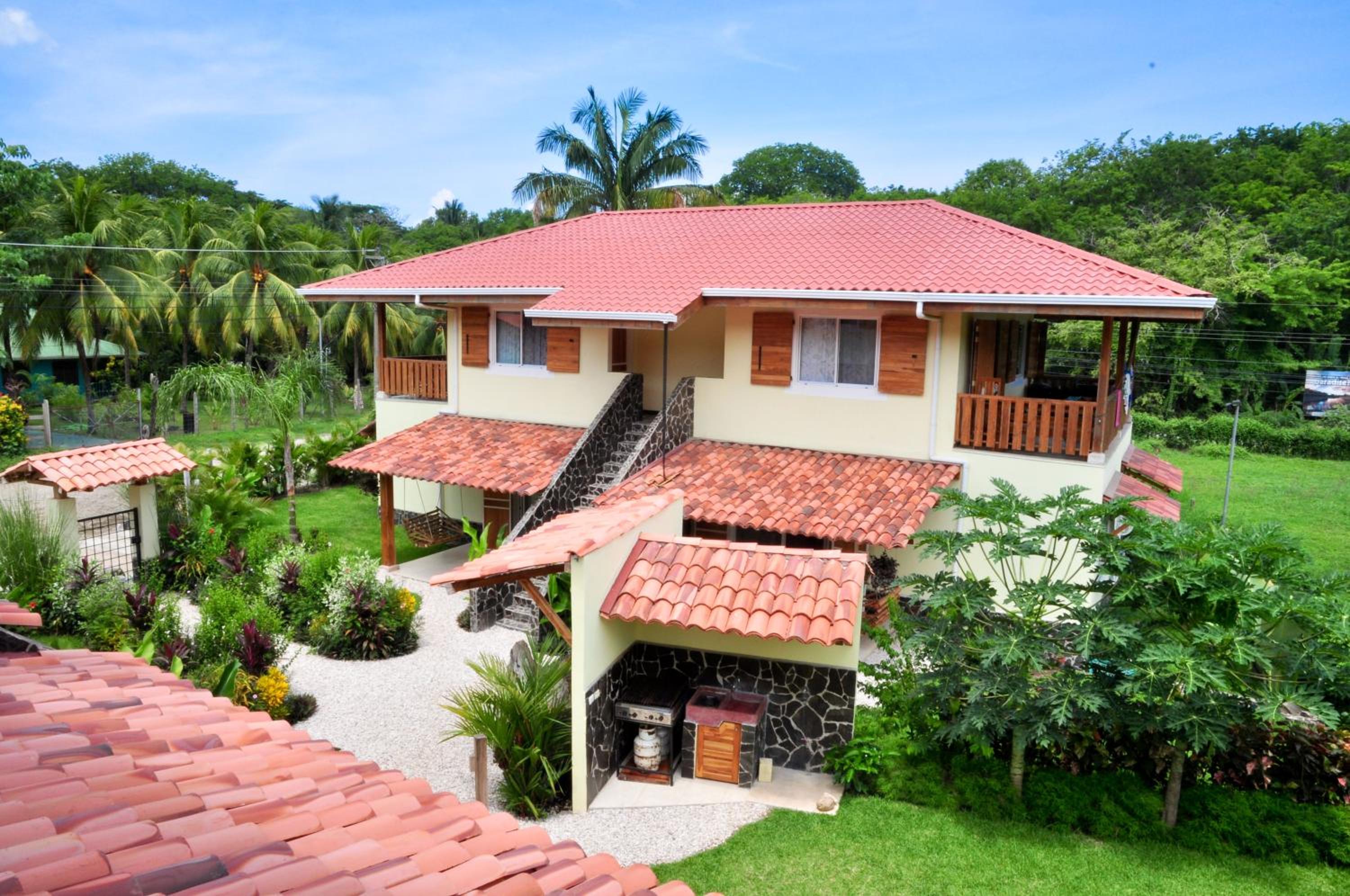 Costa Riki Apartments