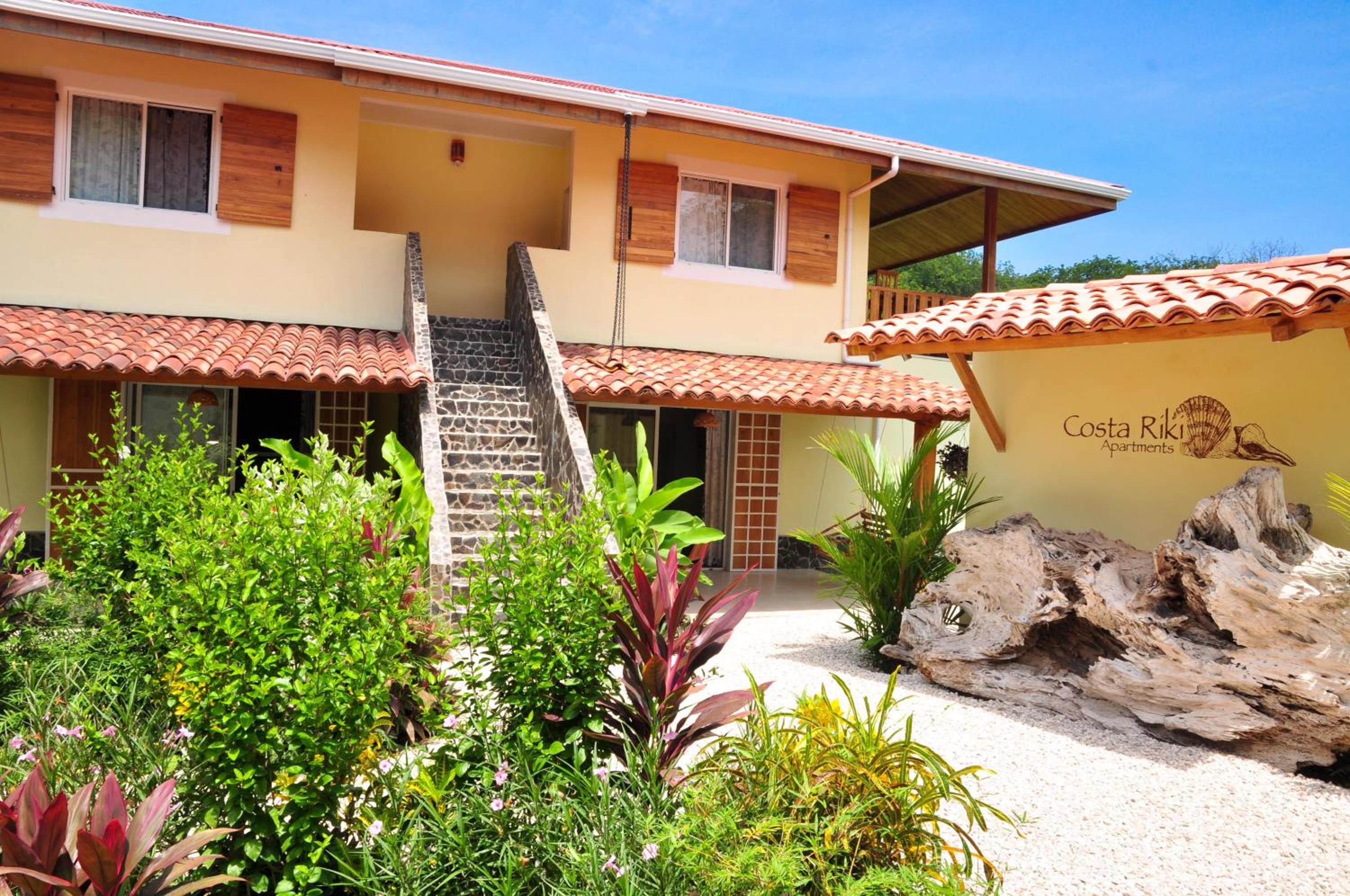 Costa Riki Apartments