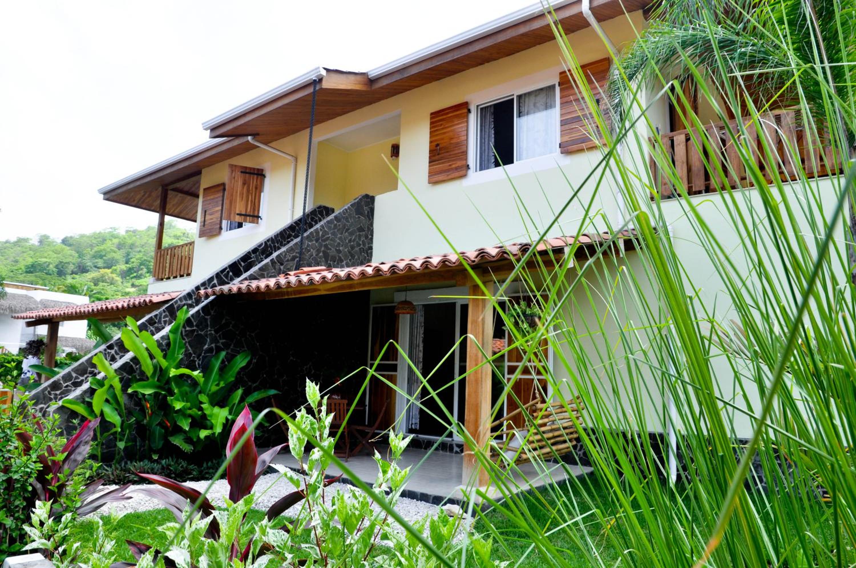 Costa Riki Apartments