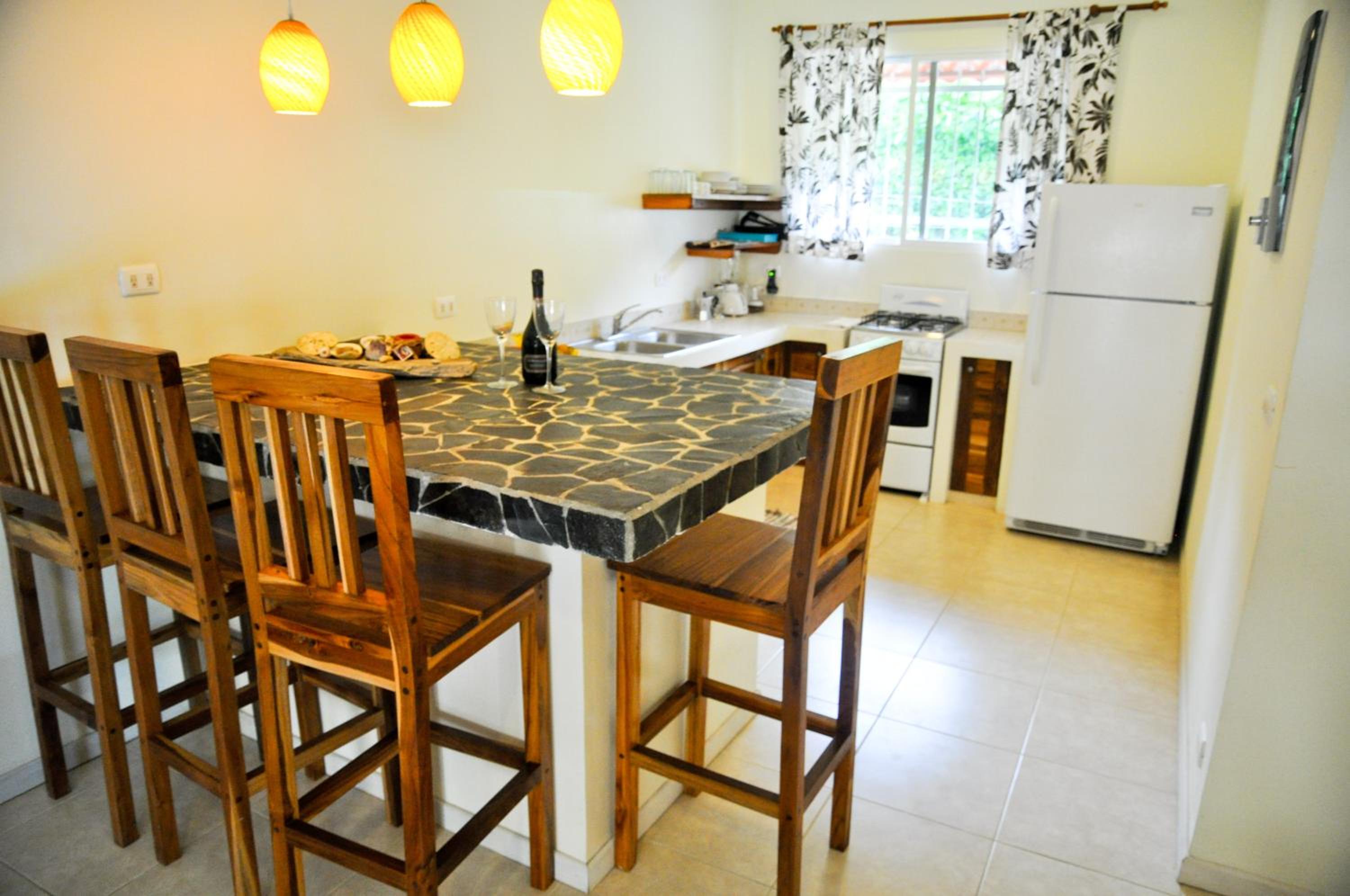 Costa Riki Apartments