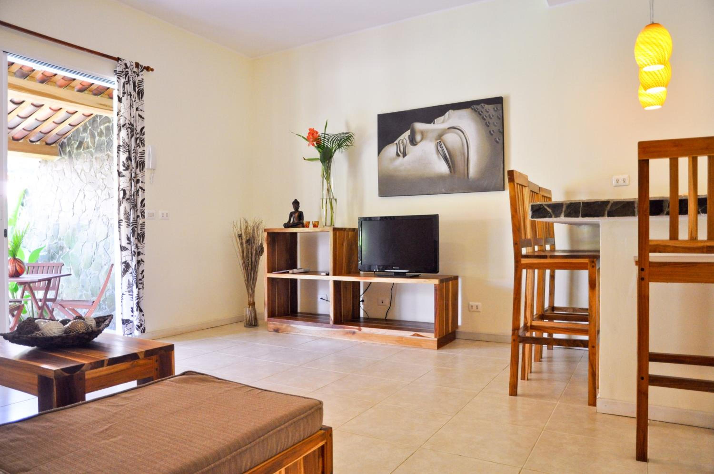 Costa Riki Apartments