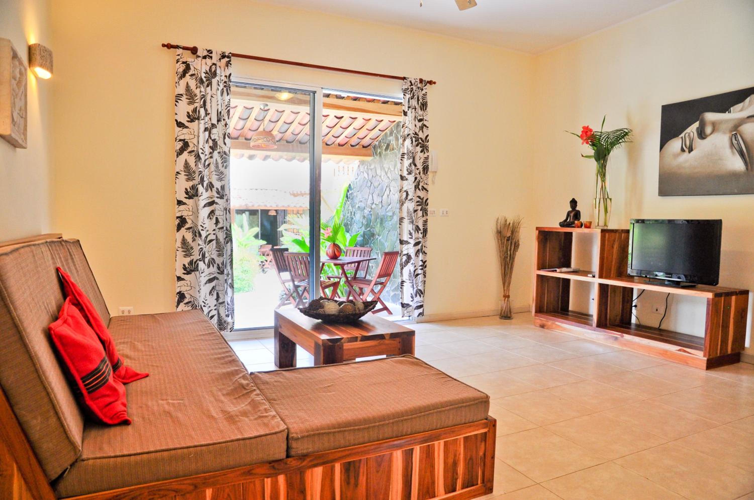 Costa Riki Apartments