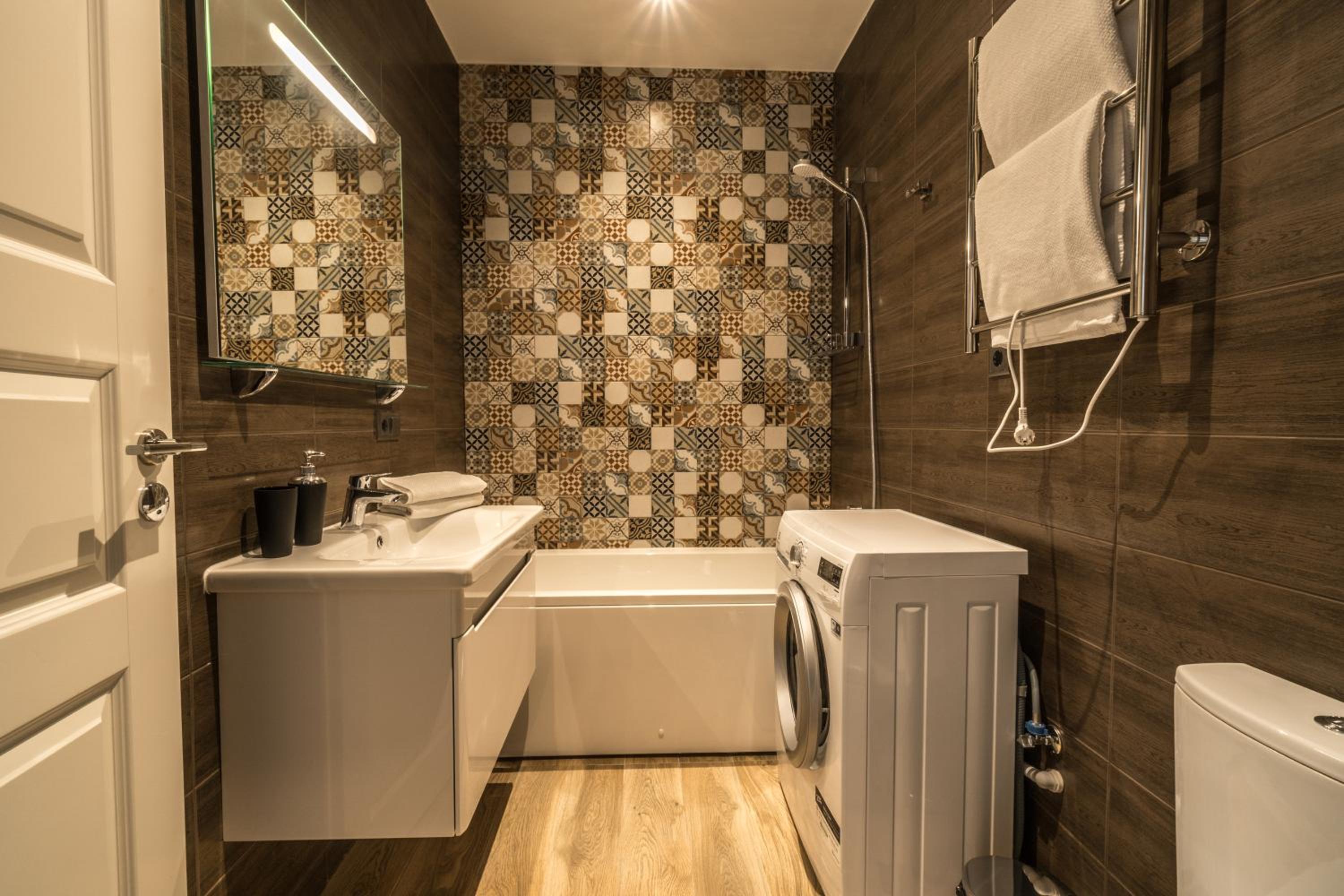 Greystone Suites & Apartments
