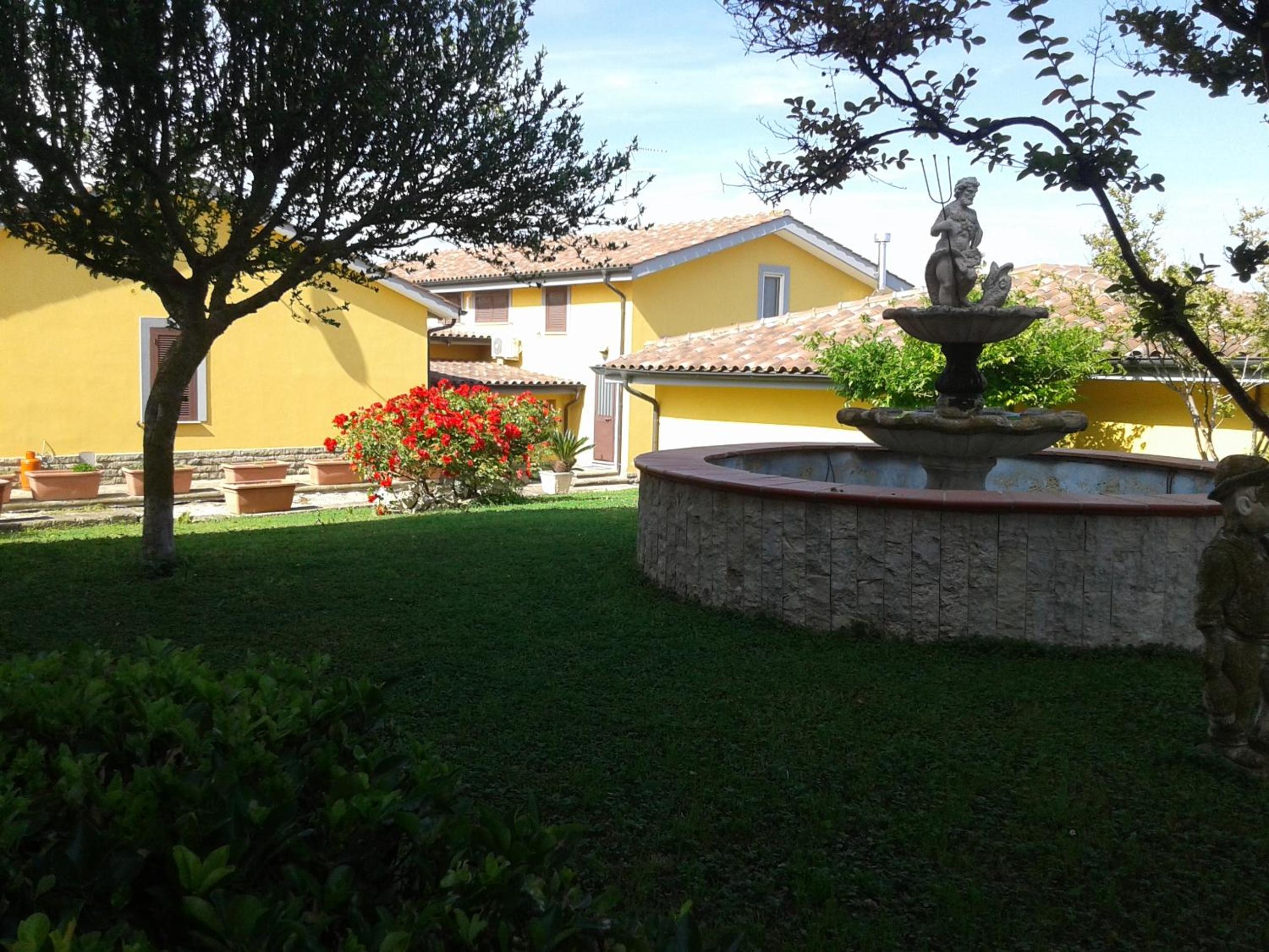 la Campagnola view 3