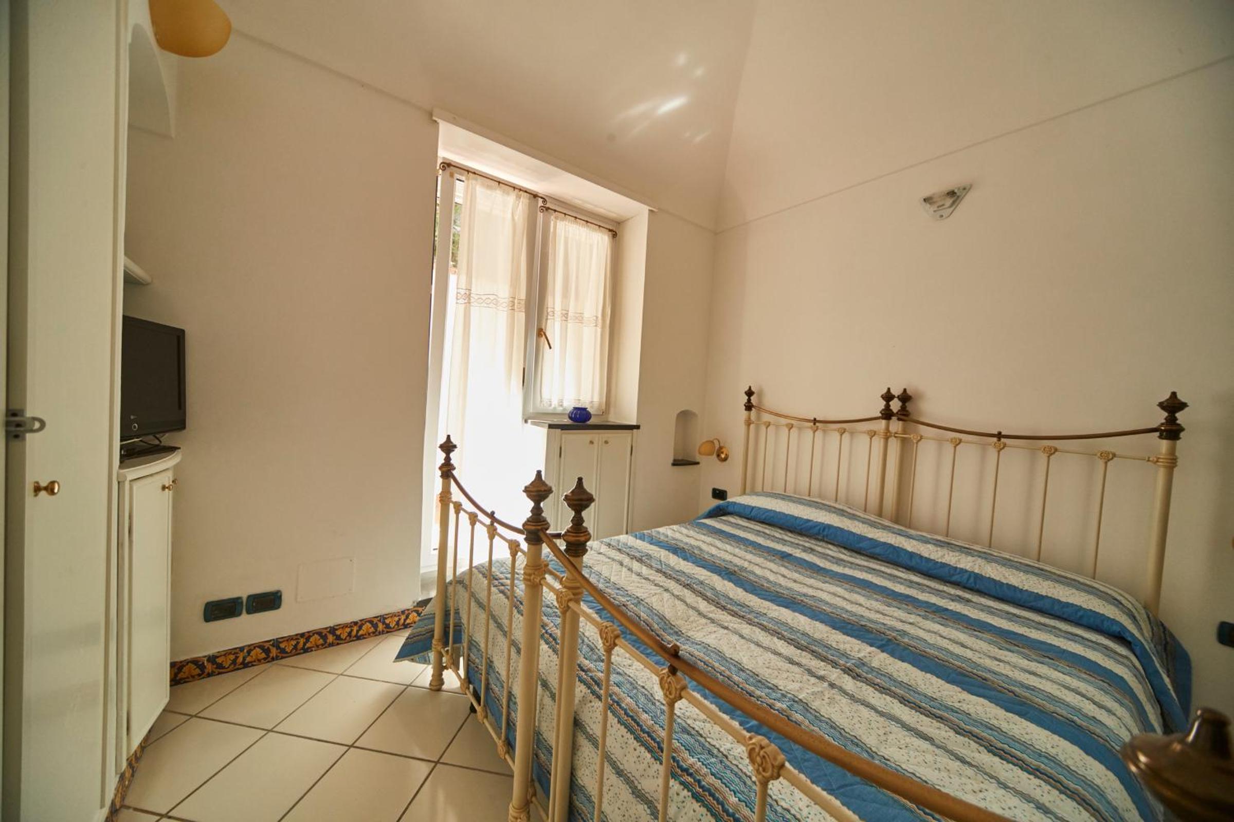 Villa Chiara Capri Marina Grande view 4