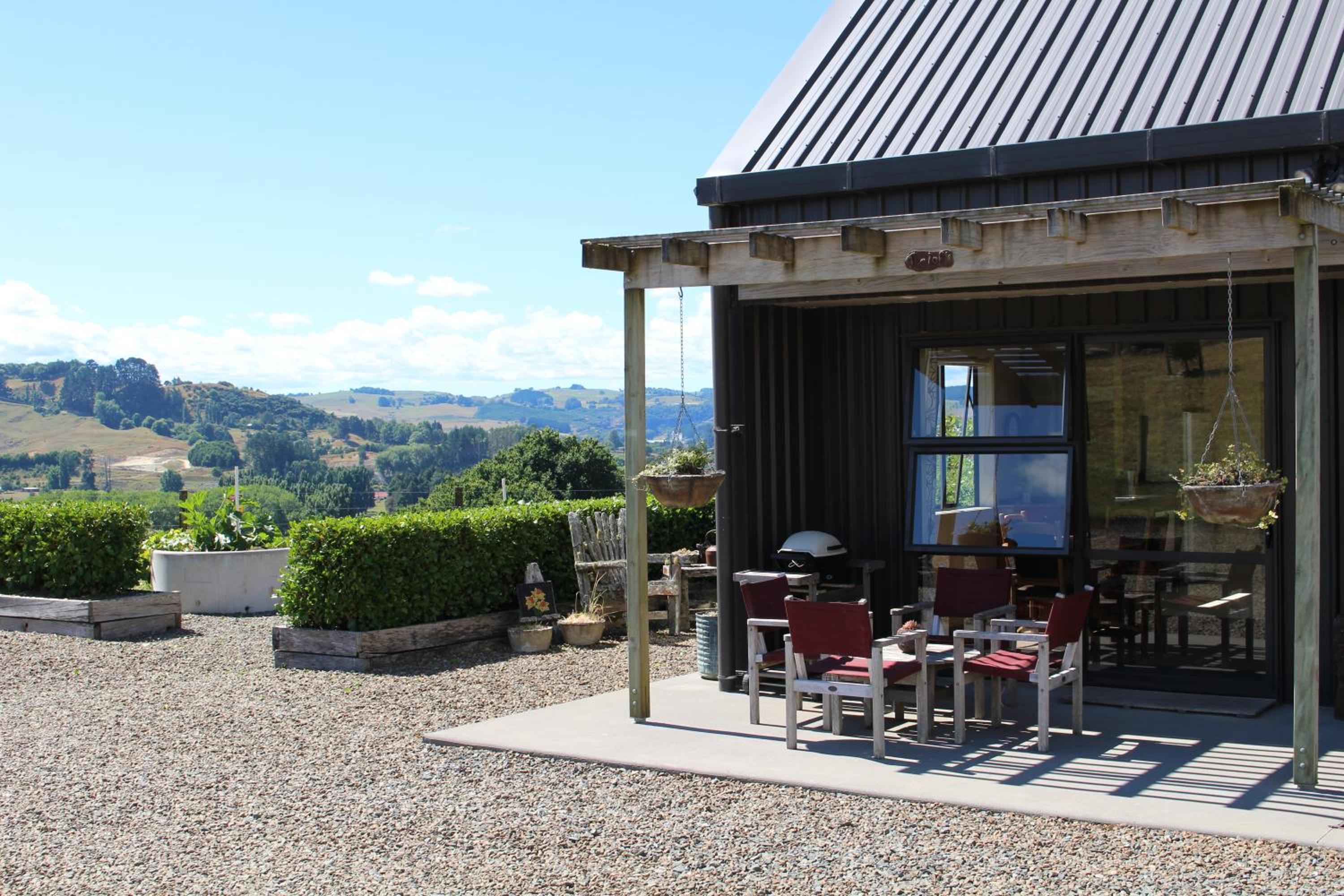 The Loft at Te Kumi Tirohanga view 2