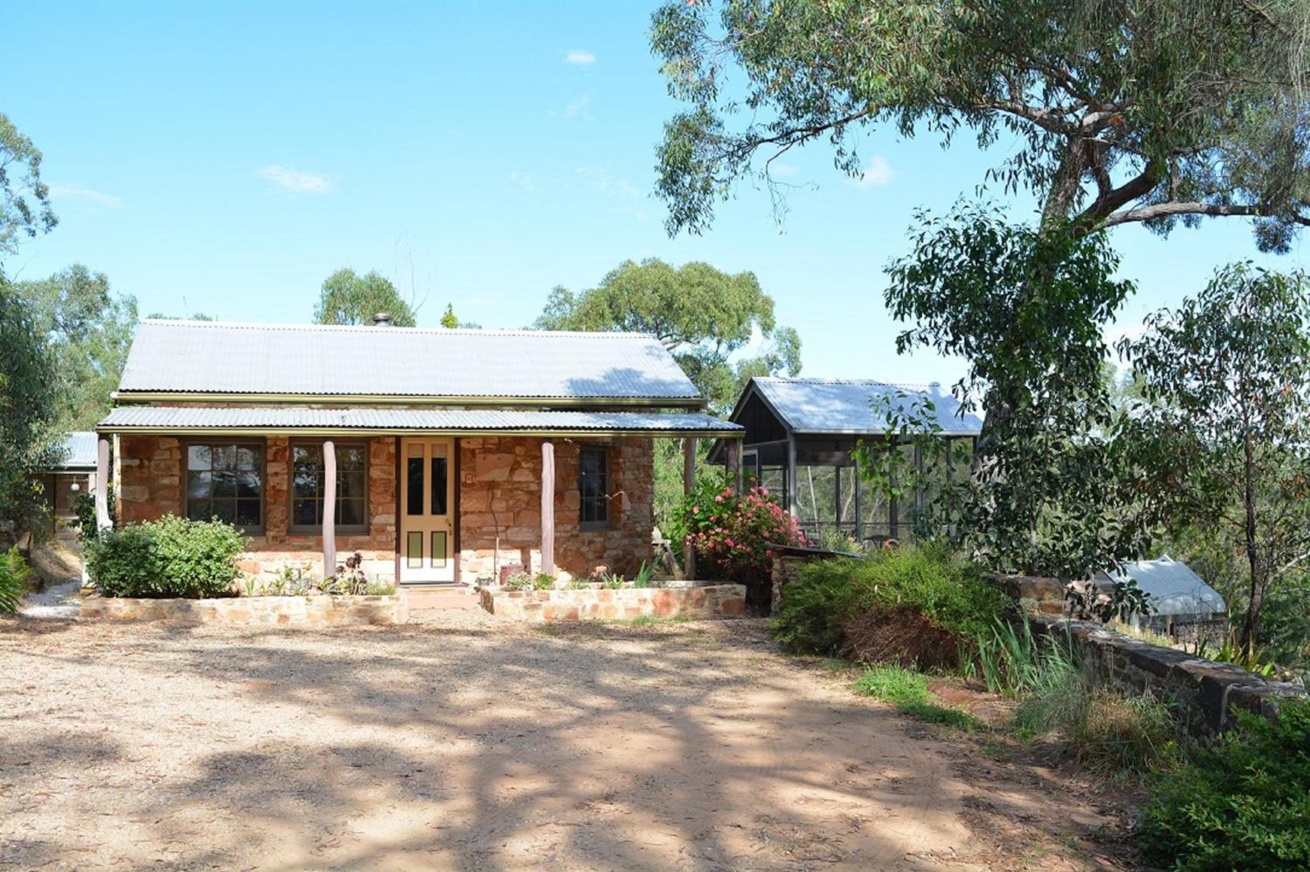 Trestrail Cottage Accommodation