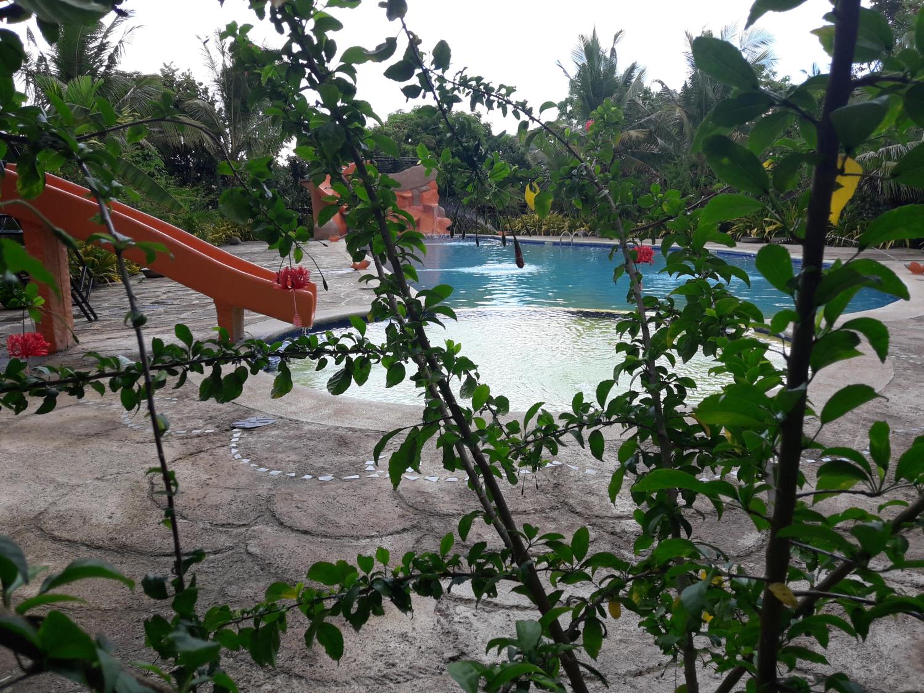 Relaxing Garden Resort