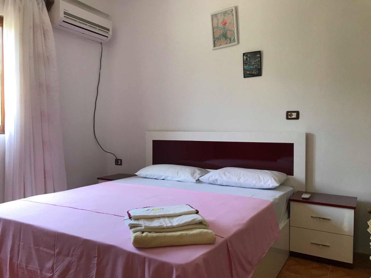 Feti Xhone Apartment