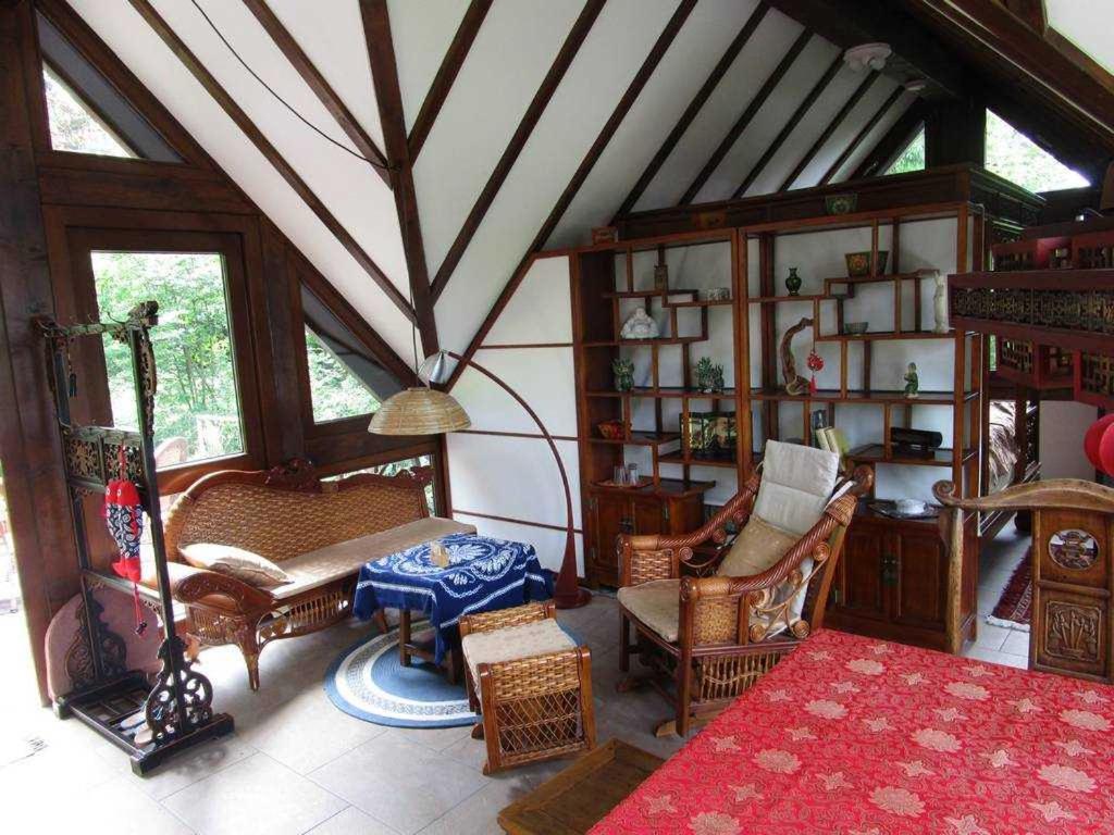 Ferienhaus im Grünen - NEU mit E-Auto Ladesäule