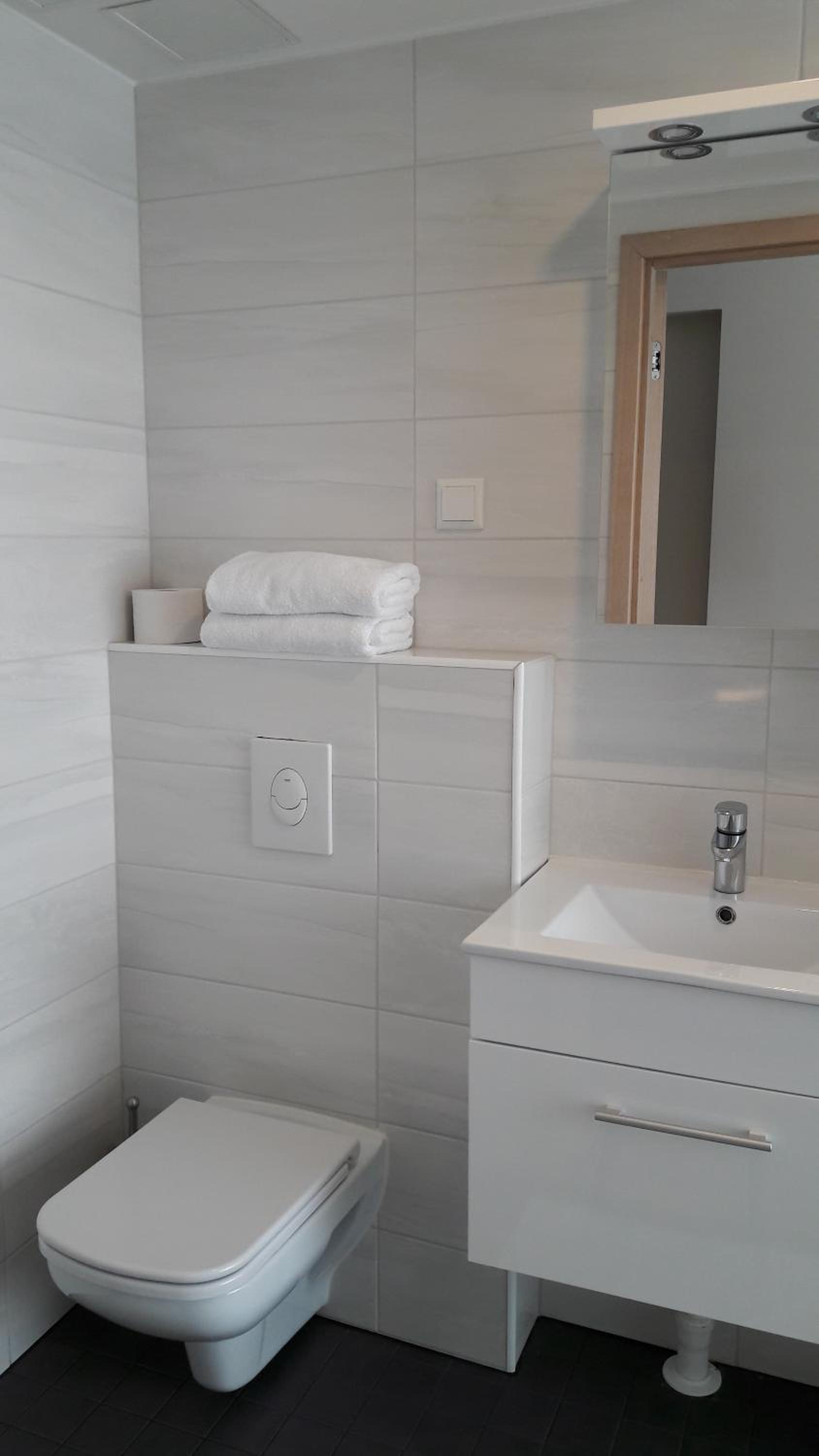 Aisa Street apartments