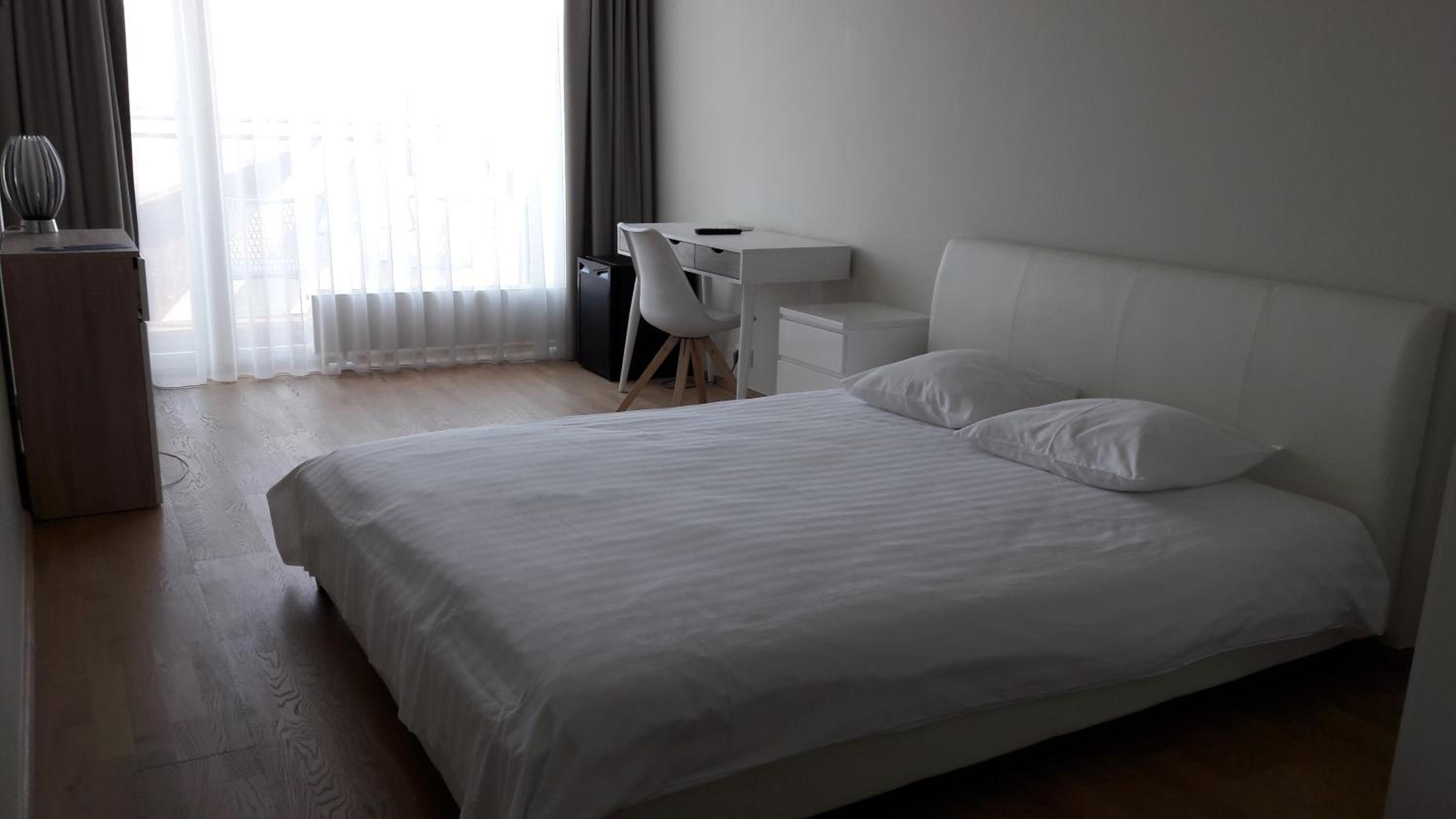 Aisa Street apartments